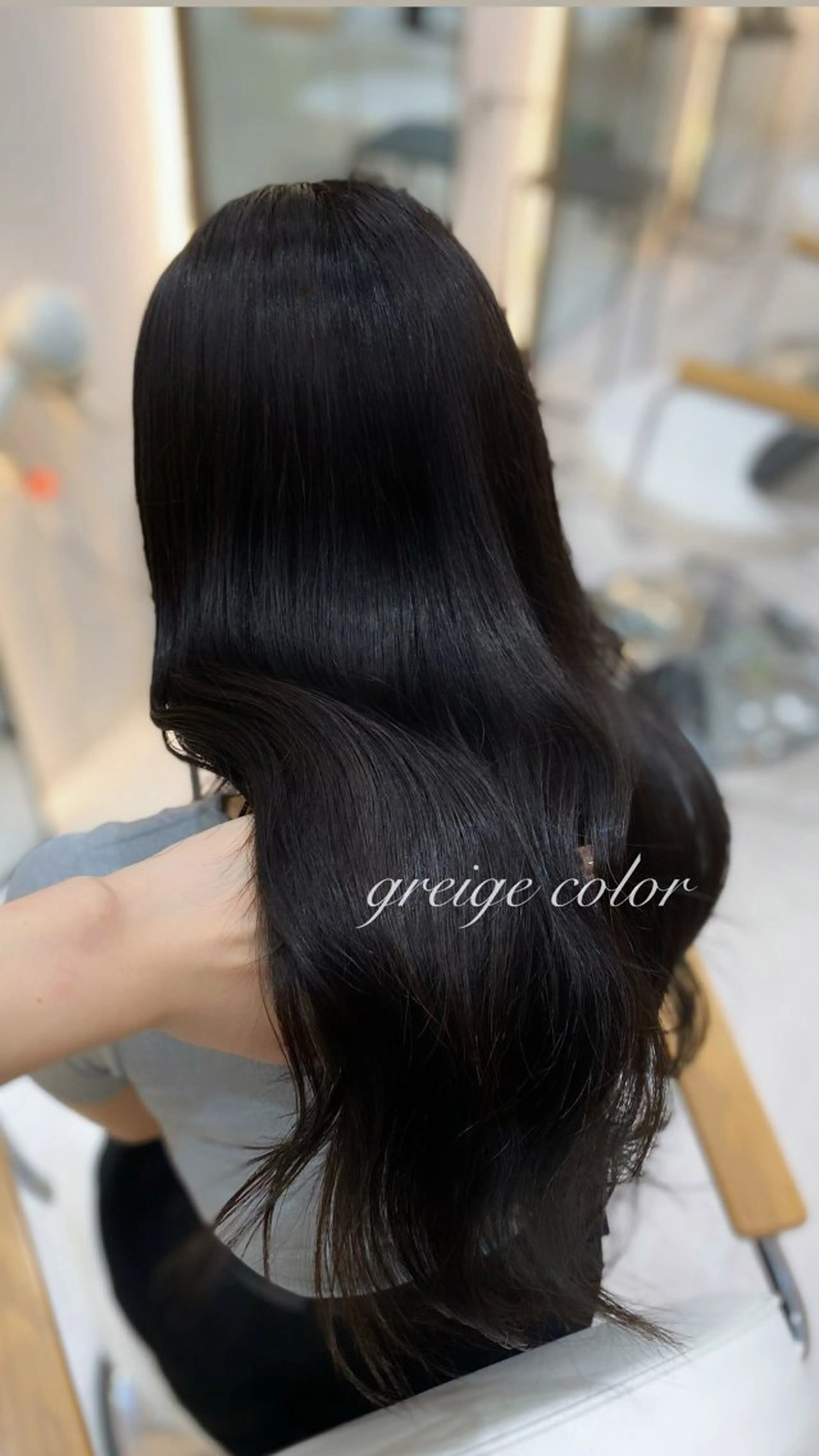 ロング カラー ケアカラー 透明感カラー グレージュ 髪質改善 トリートメント カット ヘアカラー トリートメント 艶髪・透明感カラー・ 韓国ヘア・Yuriのヘアスタイル
