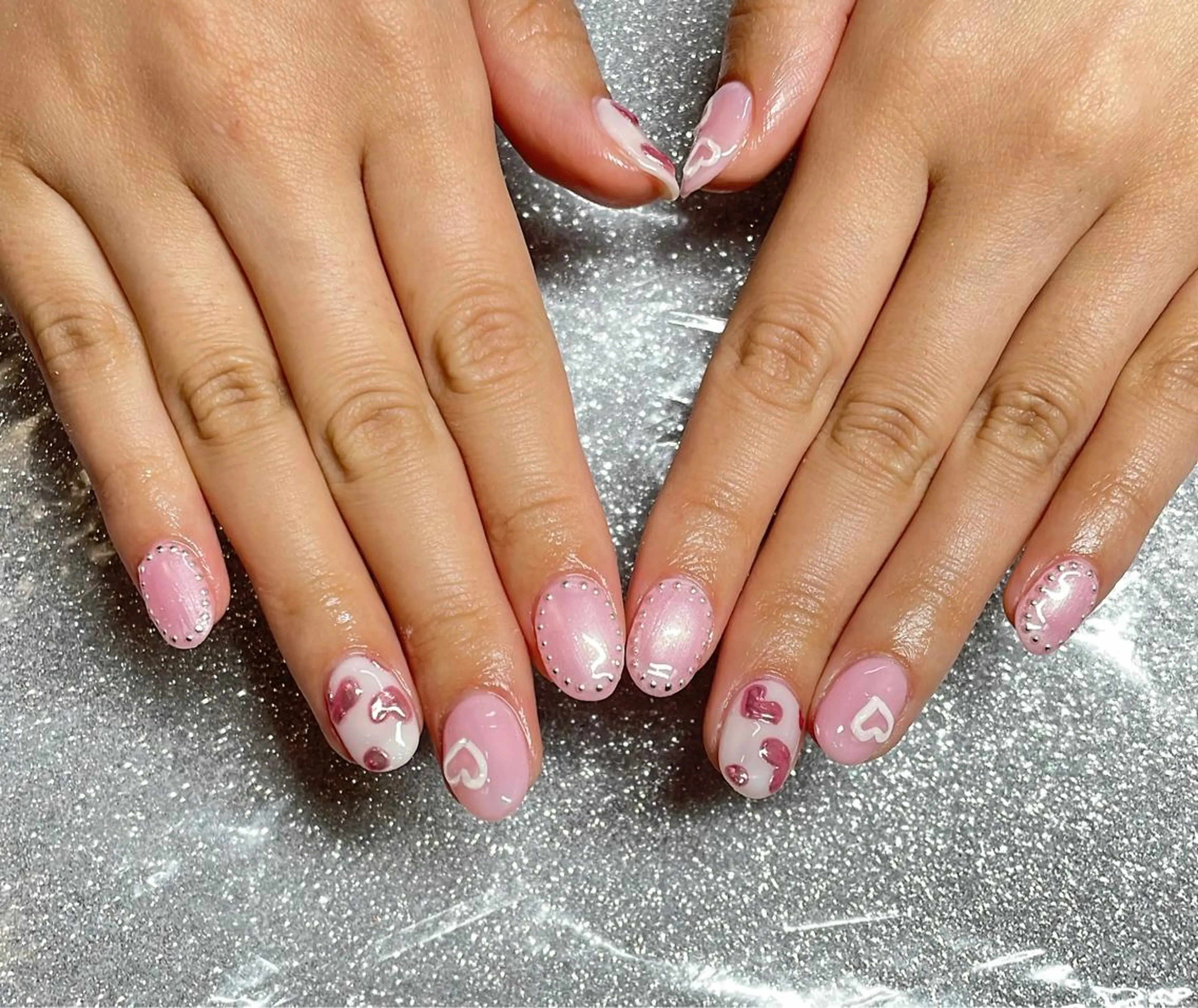 ネイル ハンドネイル VIERU 🌈🎀💖のネイルデザイン