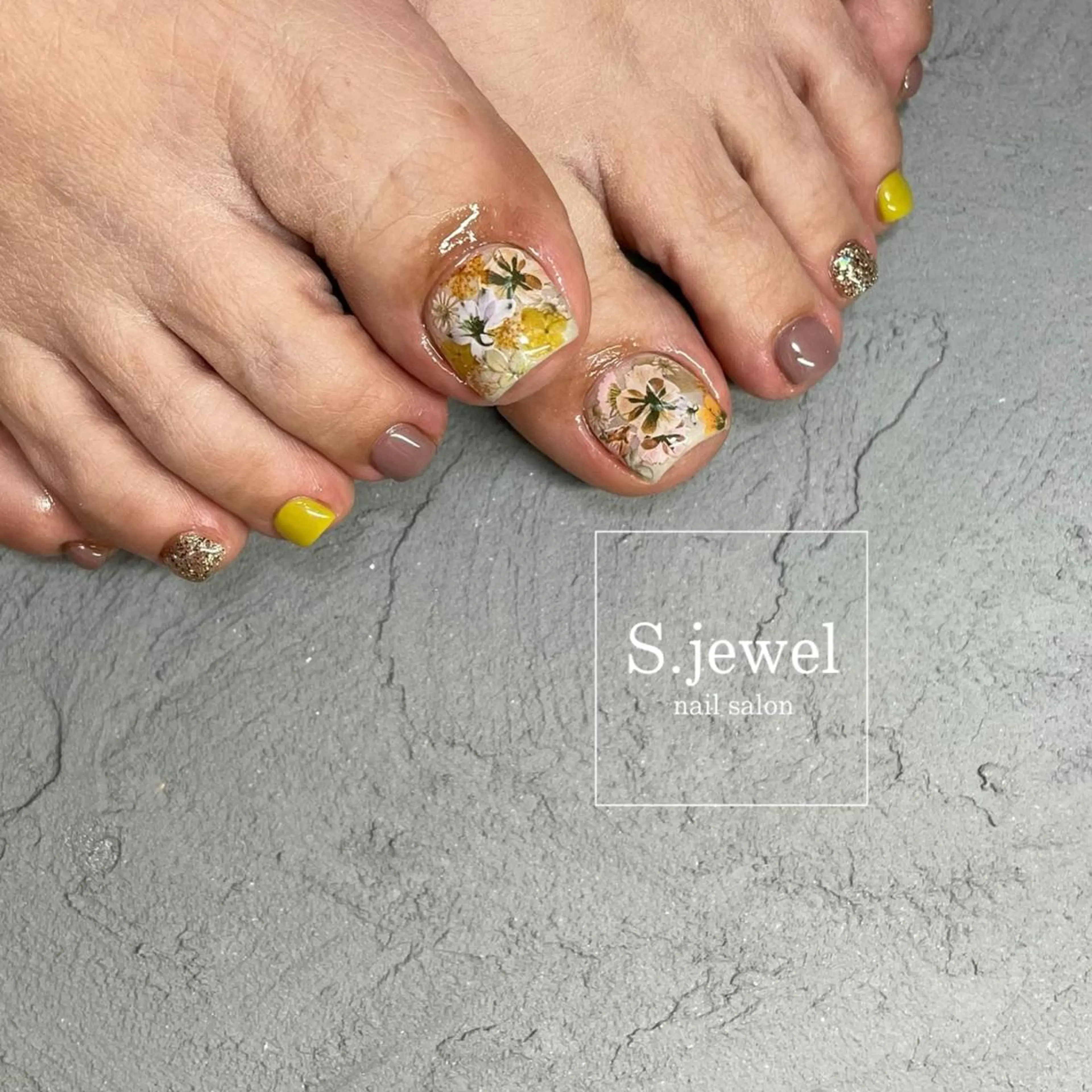 ネイル S. JEWELのネイルデザイン