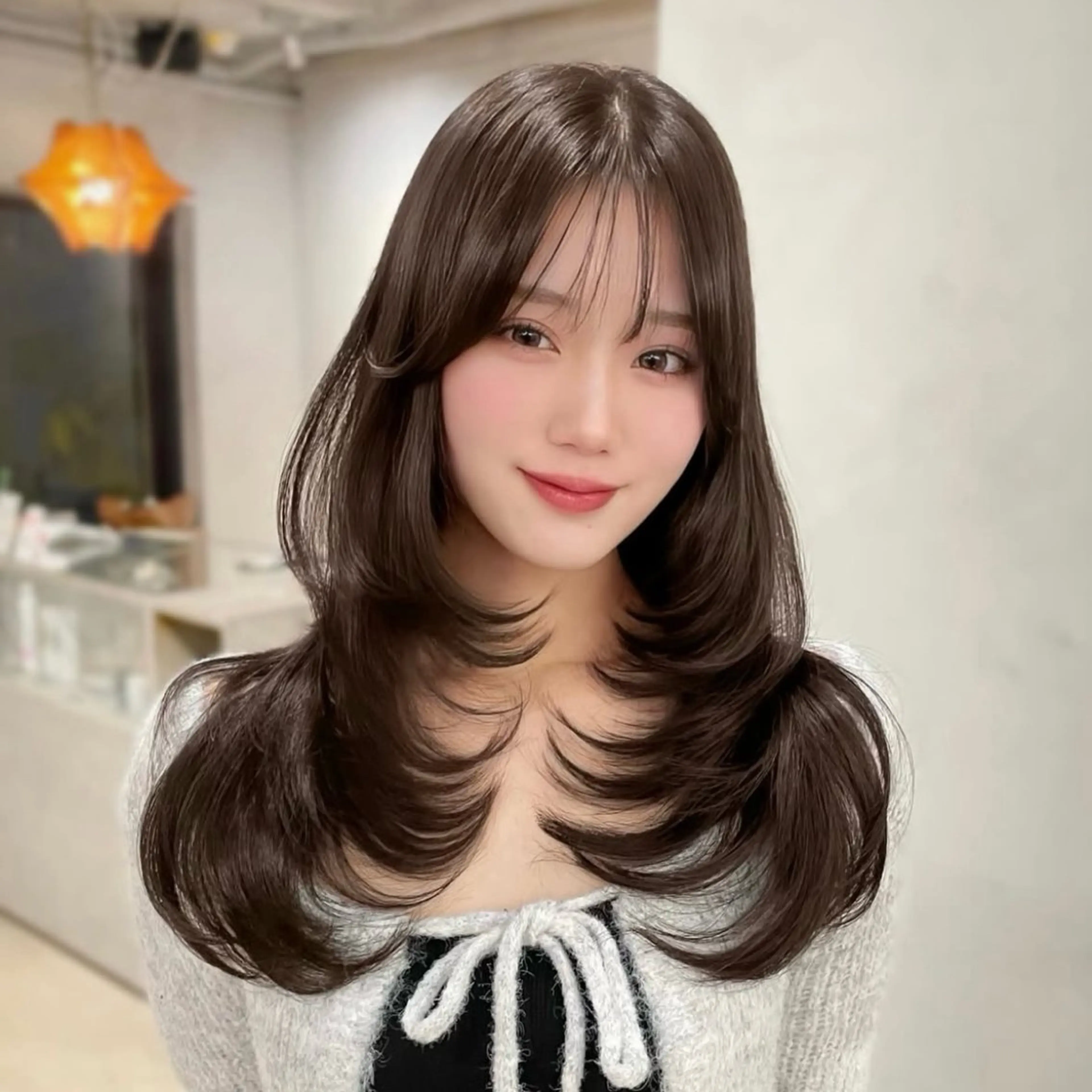 ロング カラー アッシュ ベージュカラー ブリーチ ダブルカラー ブリーチなしカラー モテ韓国ヘア/ レイヤー🤍RIKAのヘアスタイル