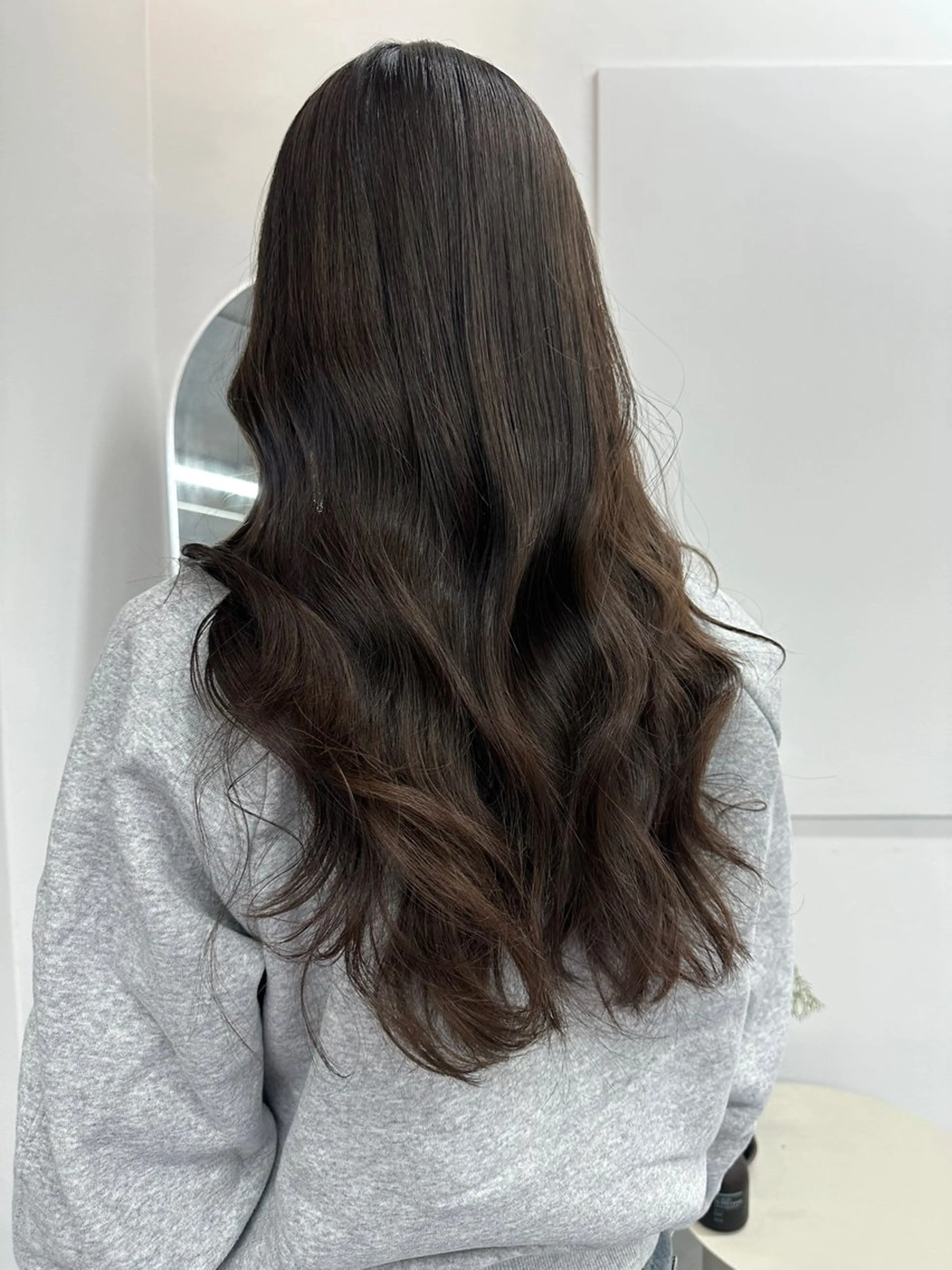 ロング 顔まわりレイヤー 韓国風ヘア レイヤーカット 似合わせカット 小顔カット 岩元 愛美のヘアスタイル