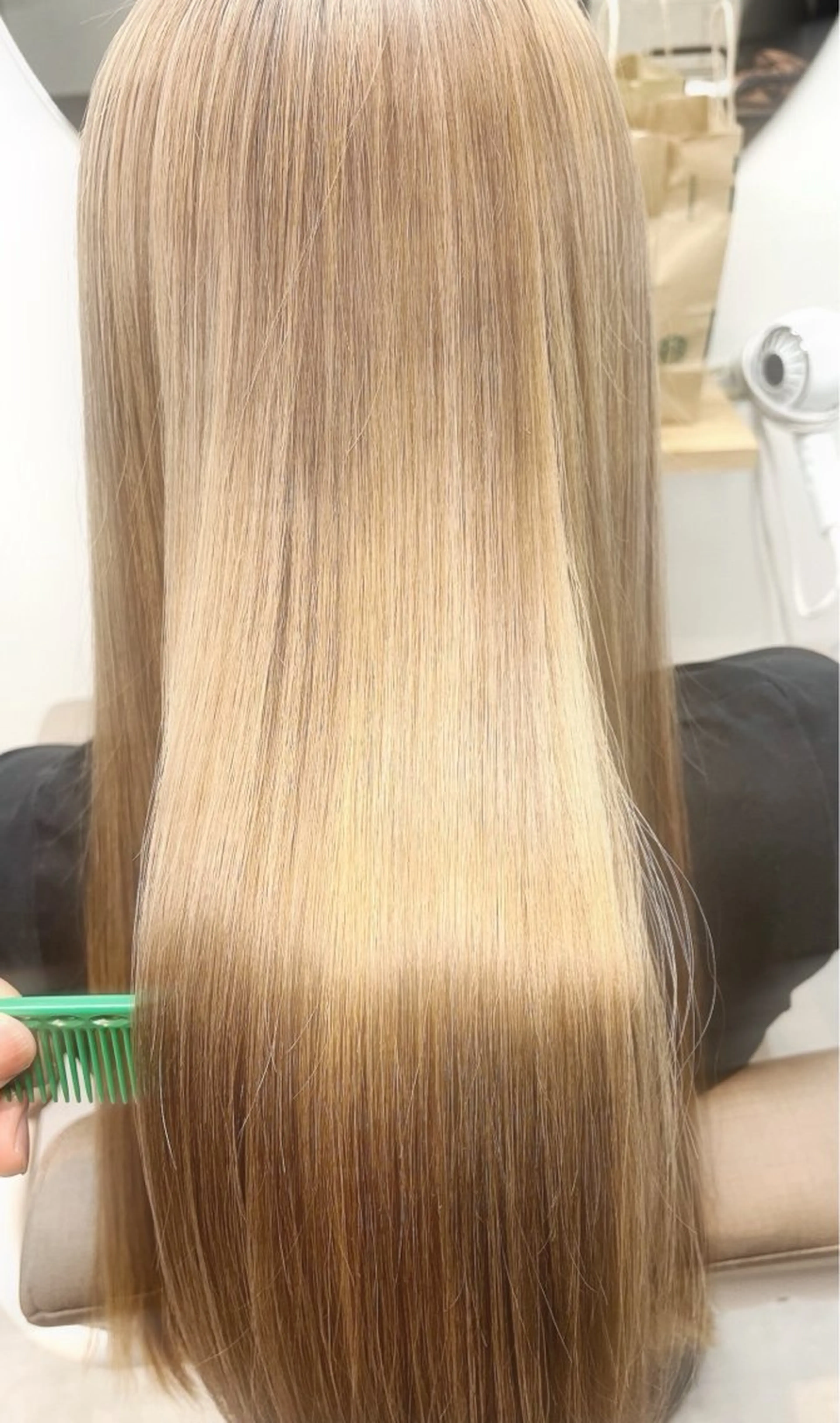 ロング カラー FACT_ Naoのヘアスタイル