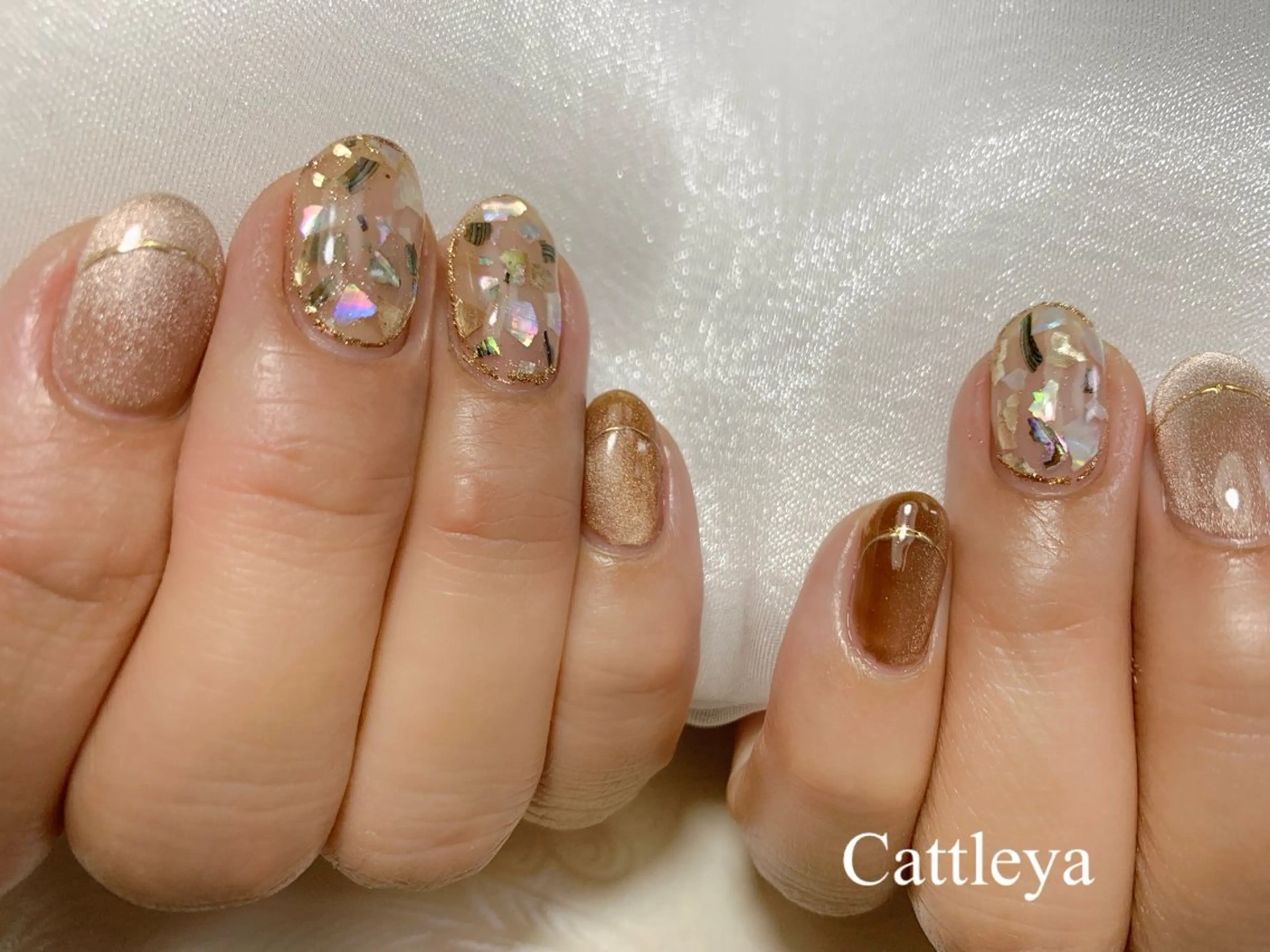 ネイル マグネットネイル Cattleya カトレアのネイルデザイン