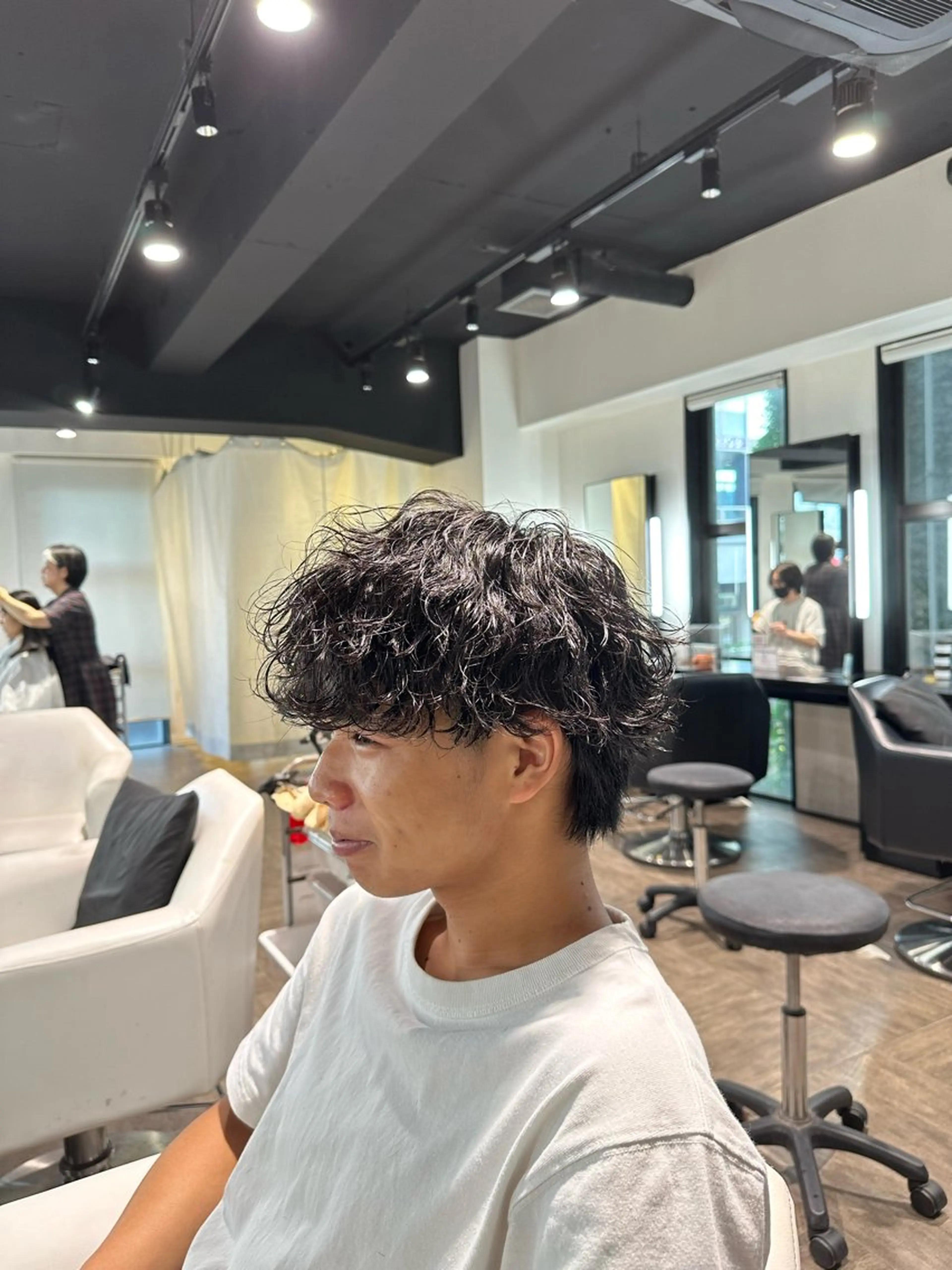 ミディアム メンズ レイヤー/艶カラー ROKUのヘアスタイル