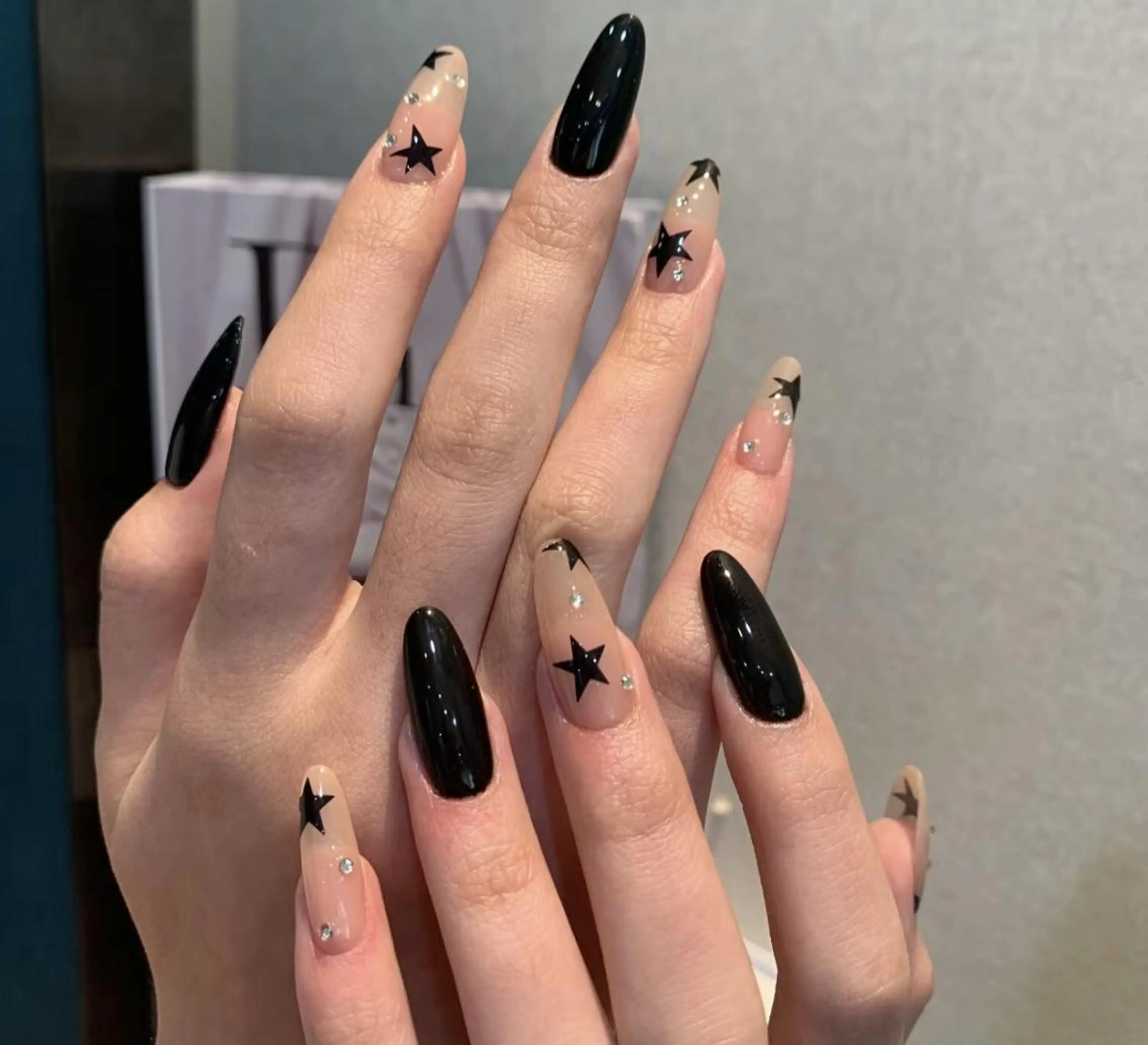 ネイル VIVIAN エイのネイルデザイン