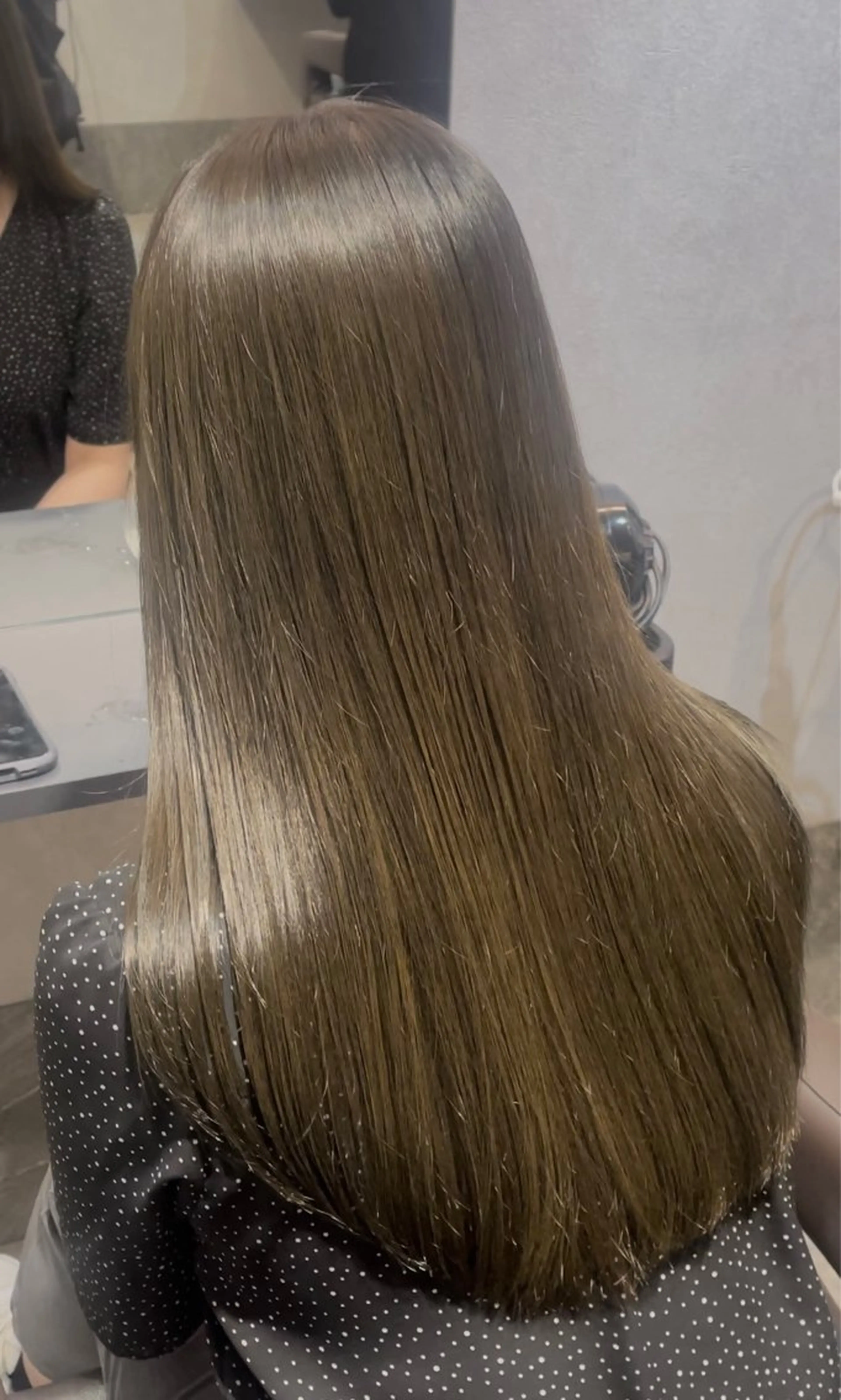 ロング カラー 伊達 育海のヘアスタイル