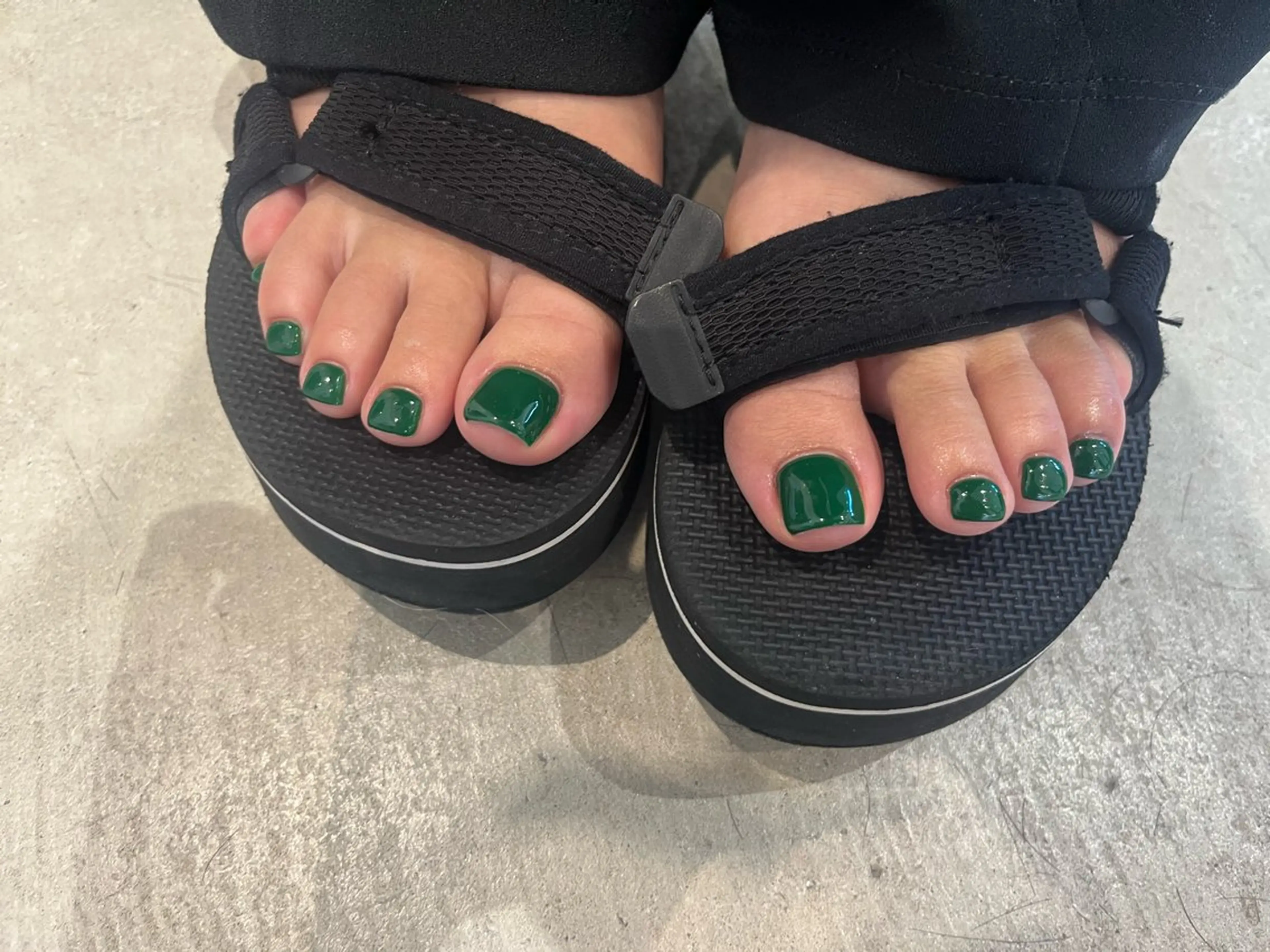 ネイル ワンカラーネイル aloalo MIKAのネイルデザイン