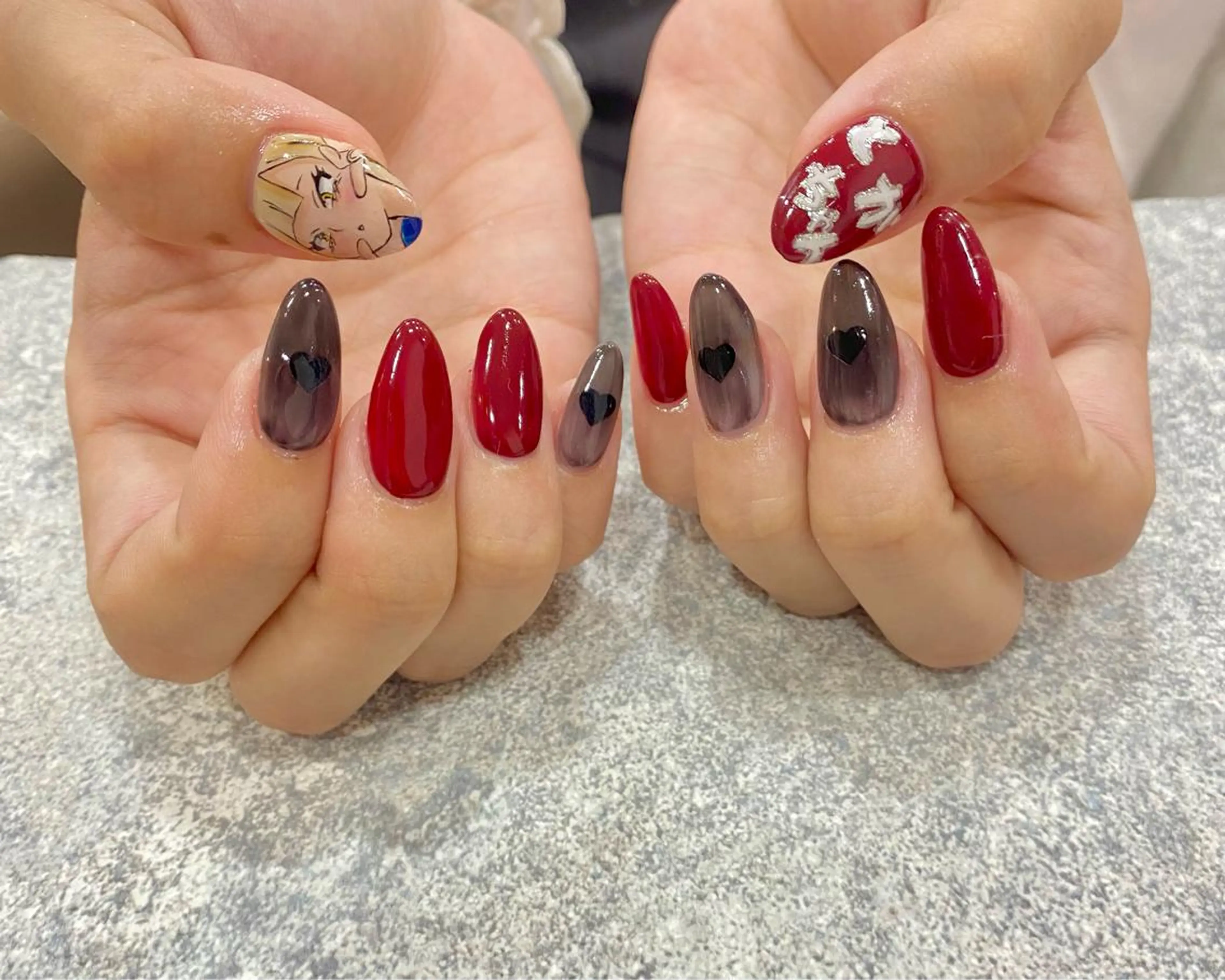 ネイル 安藤 彩乃のネイルデザイン