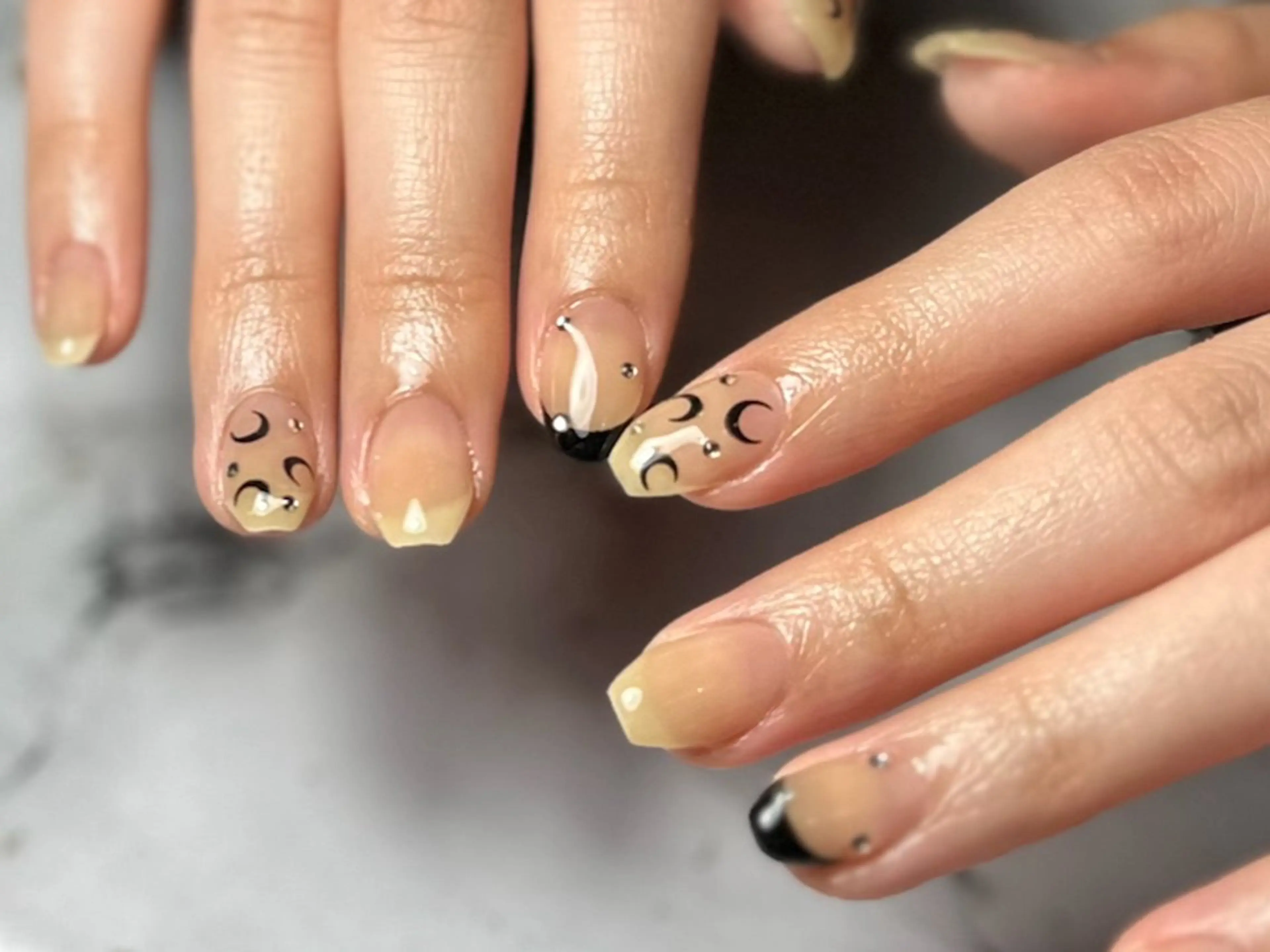 ネイル 新山 聖のネイルデザイン