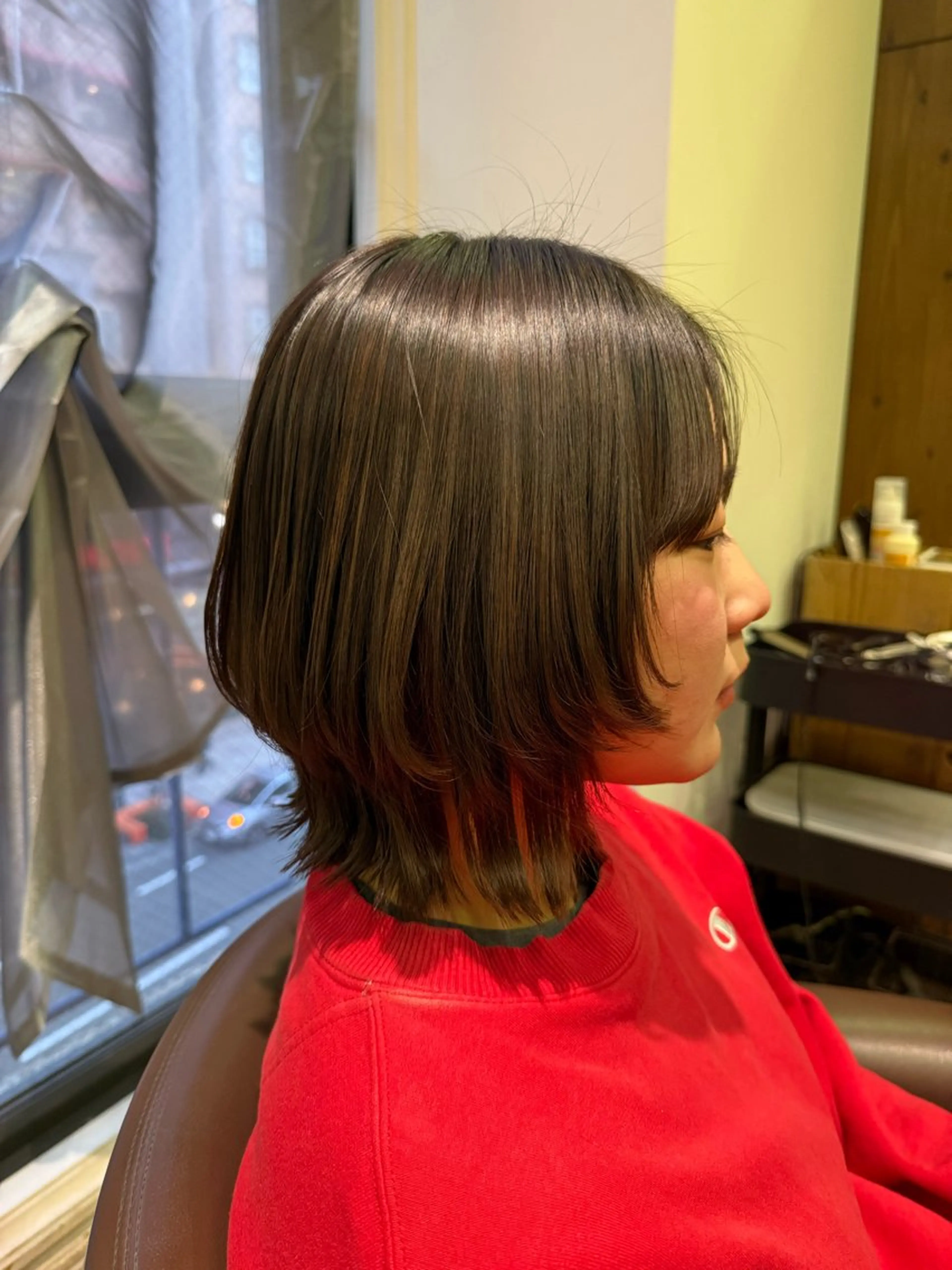 ミディアム ボブ レイヤーカット ウルフカット 溝口 槙里也のヘアスタイル