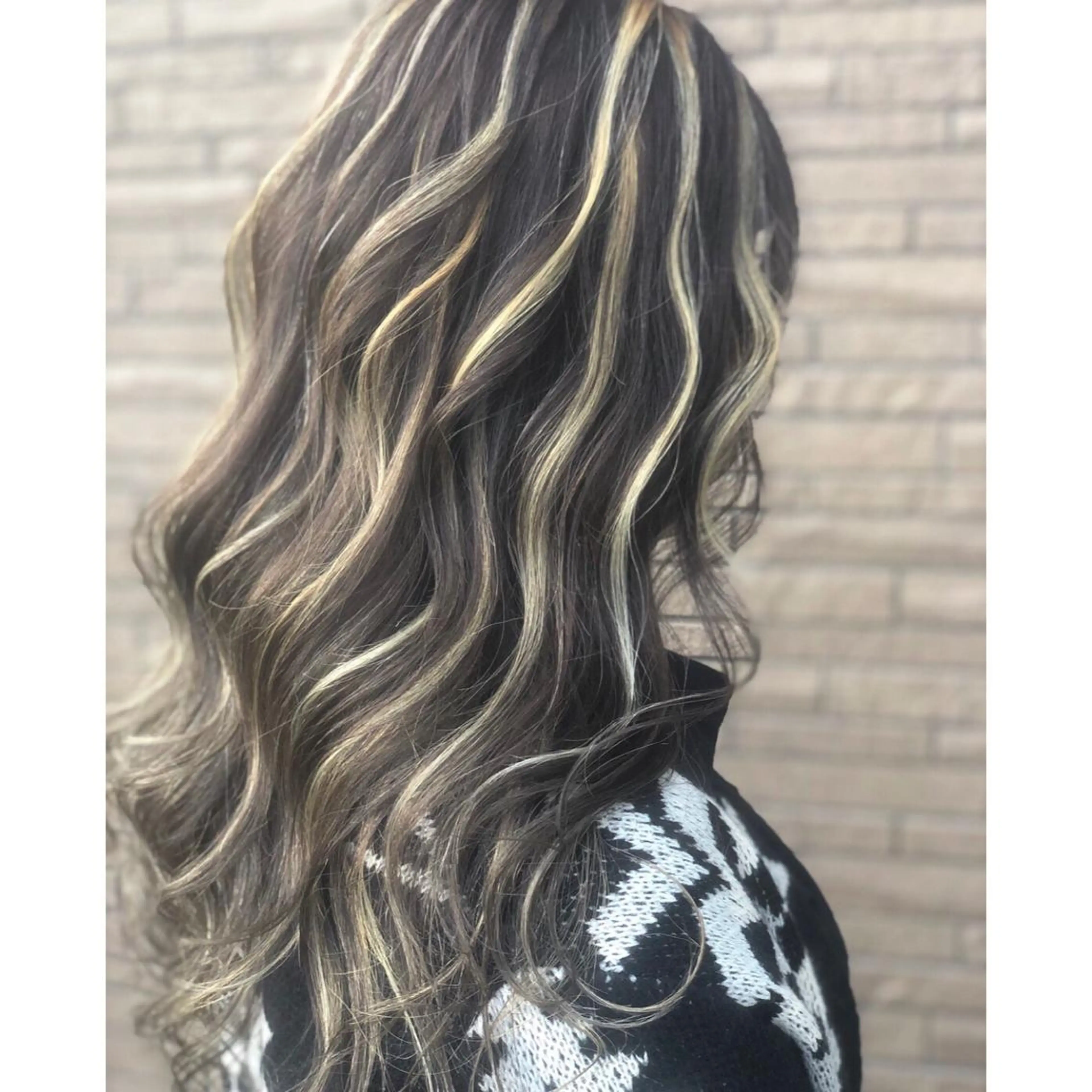 ロング カラー ヘアアレンジ バレイヤージュ デザインカラー グラデーションカラー ハイライトカラー ハイトーンカラー アンドウ ユウ/ レイヤーカット/韓国のヘアスタイル