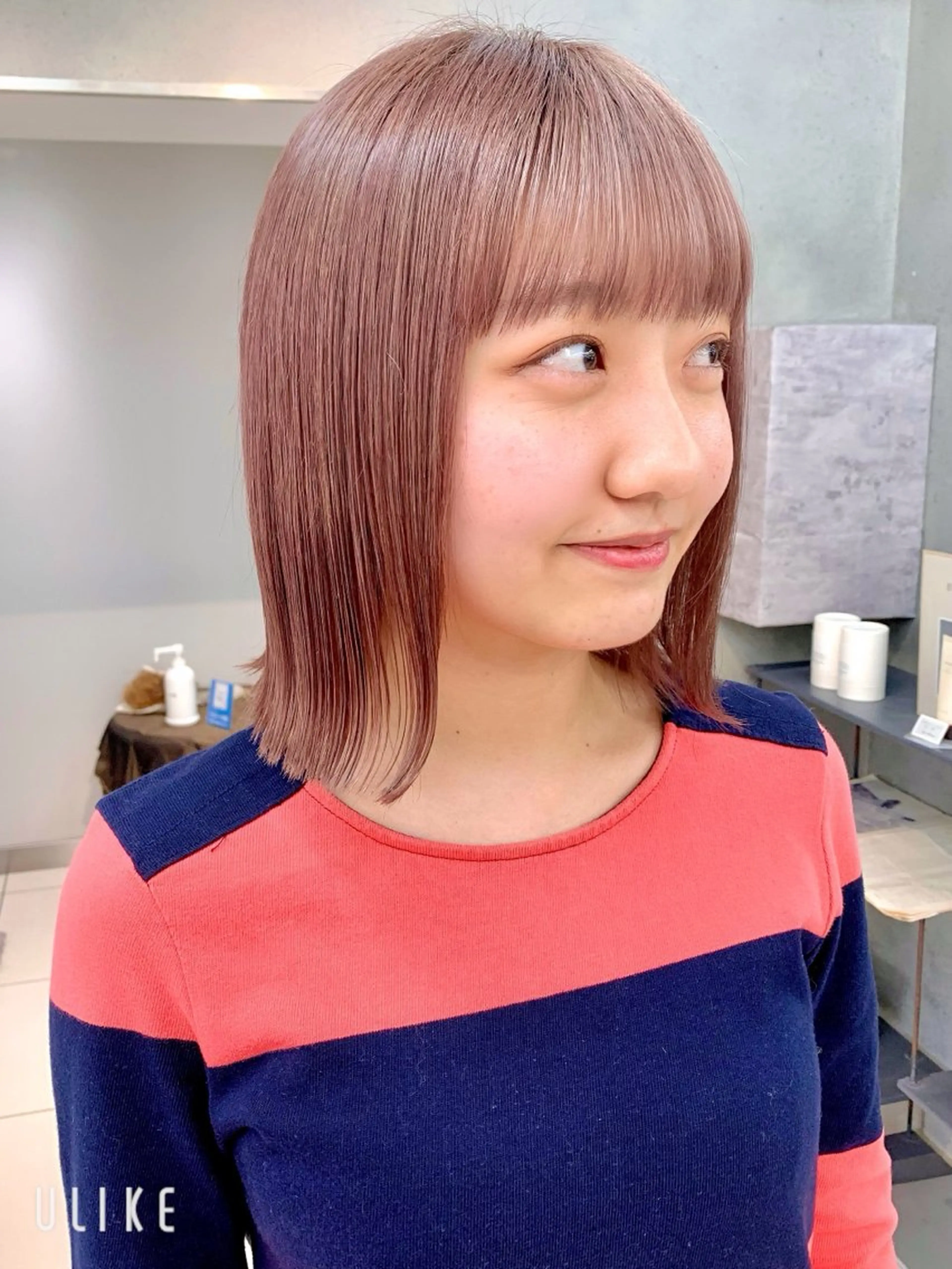 ショート カラー raika .のヘアスタイル