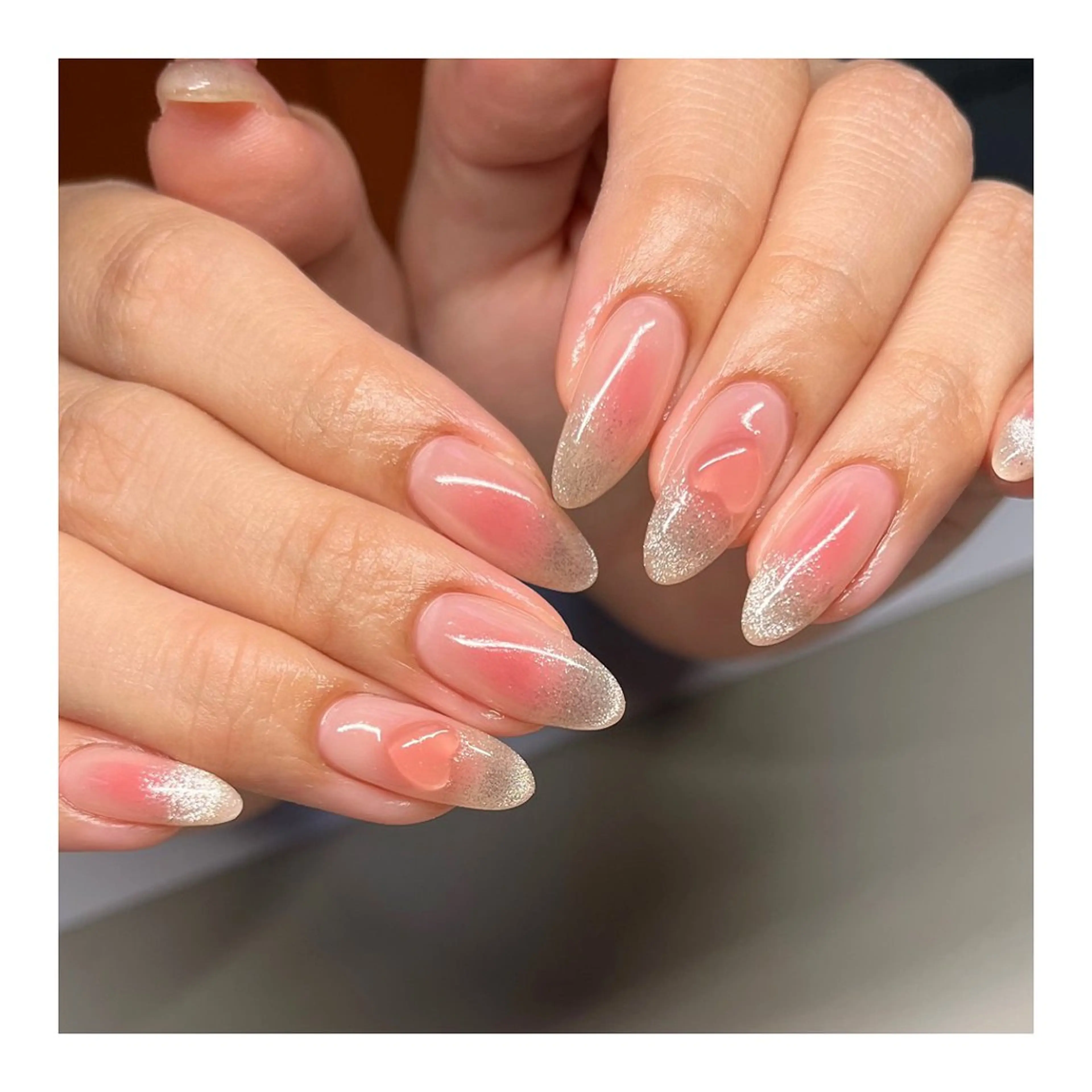 〈オフ込み〉デザインネイル(サンプルネイル)の写真