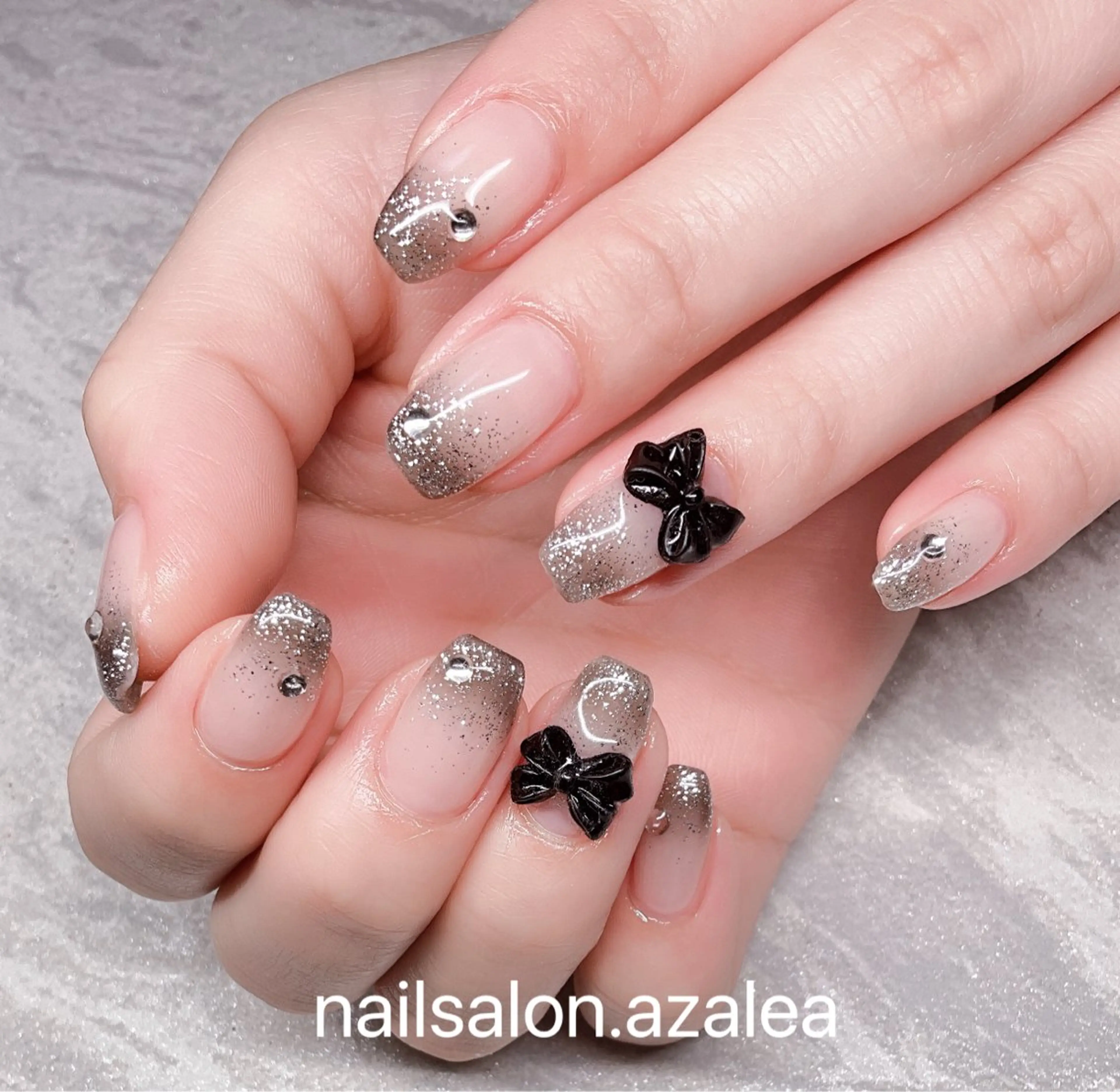 ネイル リボン ハンドネイル R inのネイルデザイン