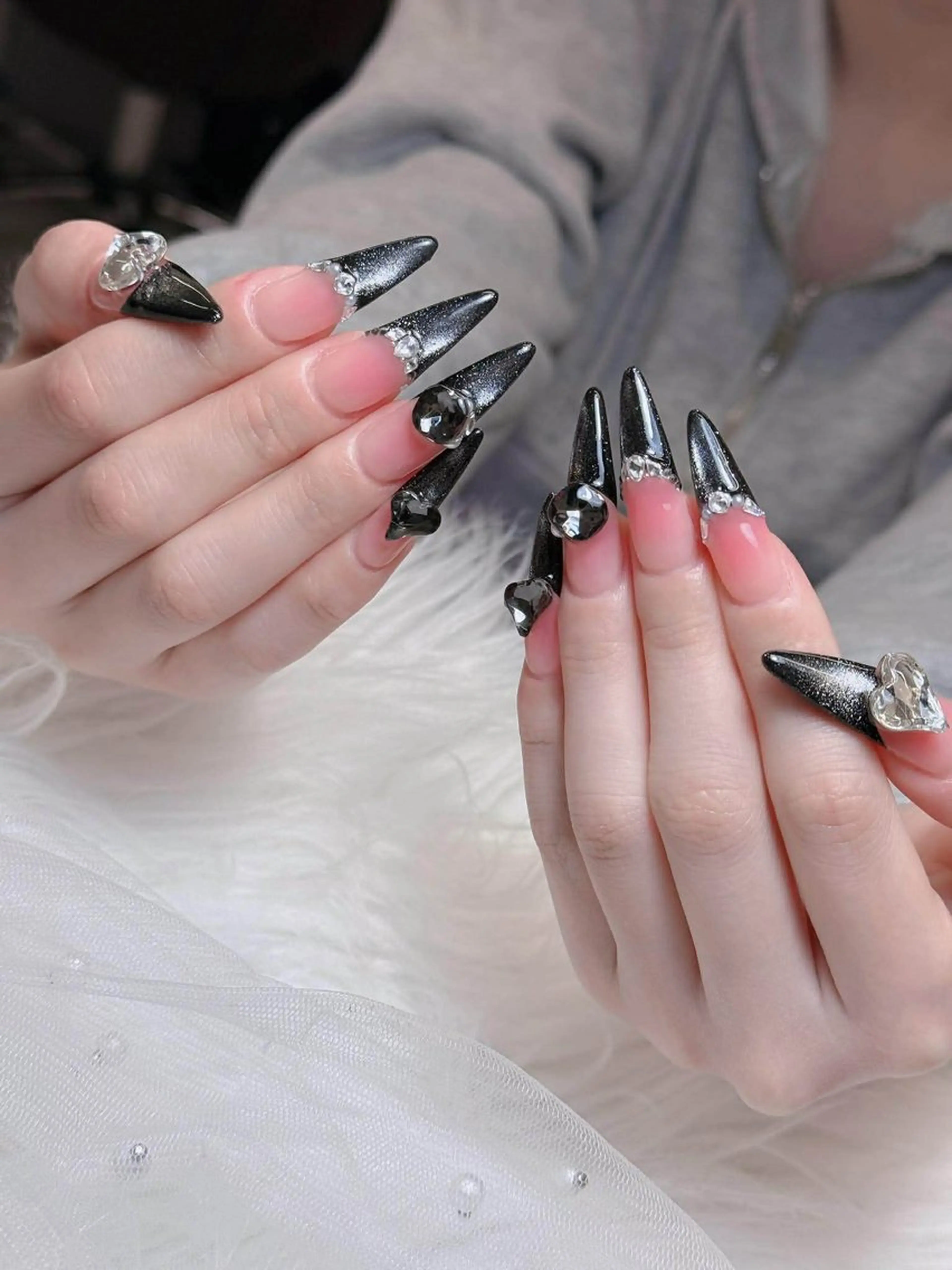 ネイル オーロラネイル チークネイル 長さ出し フレンチネイル 韓国ネイル ハンドネイル Lumi Shinokuboのネイルデザイン