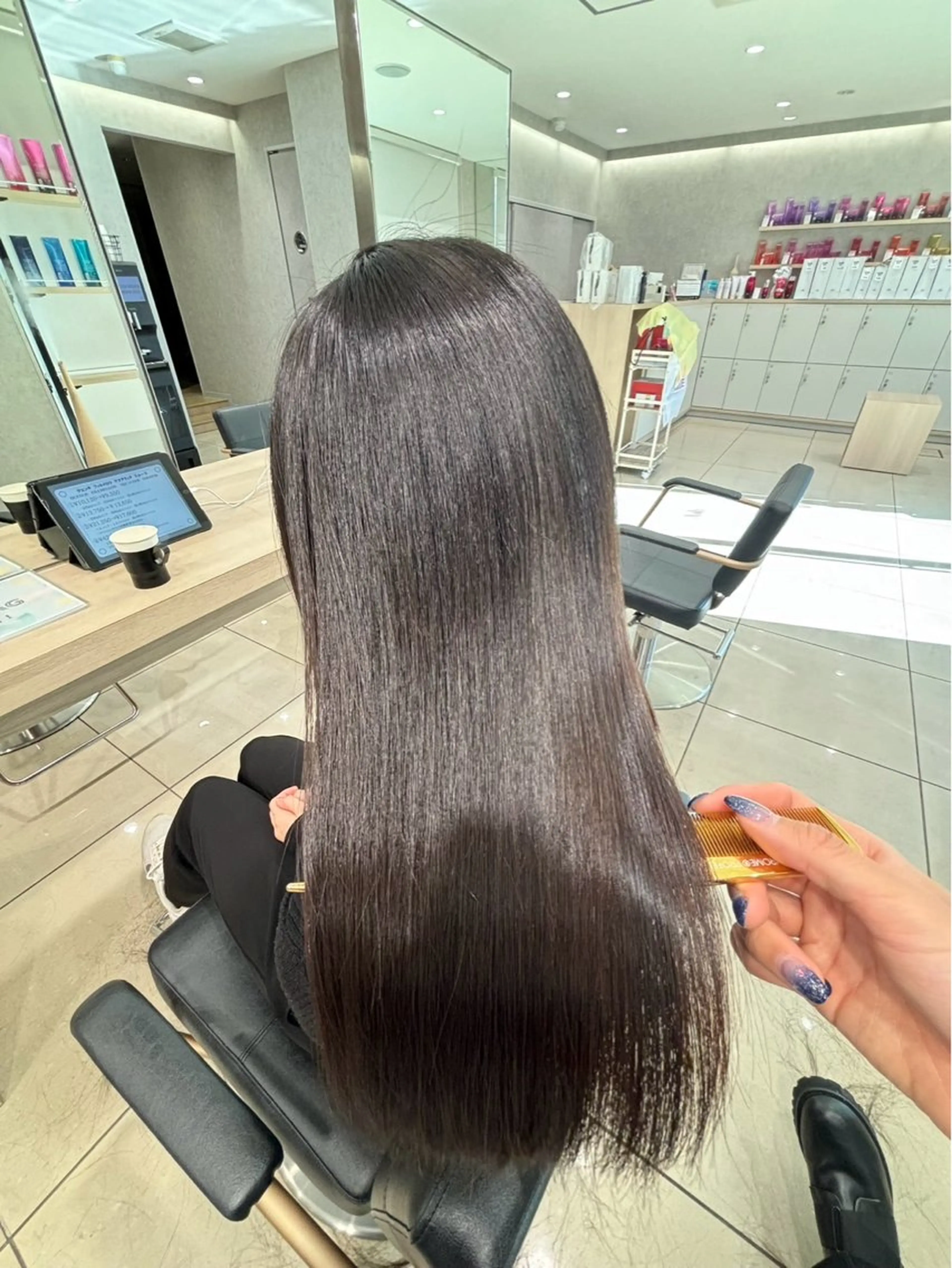 【❤️‍🩹髪質改善Tr＋ブロー】髪質改善トリートメントでツヤ髪に✧︎*。の写真