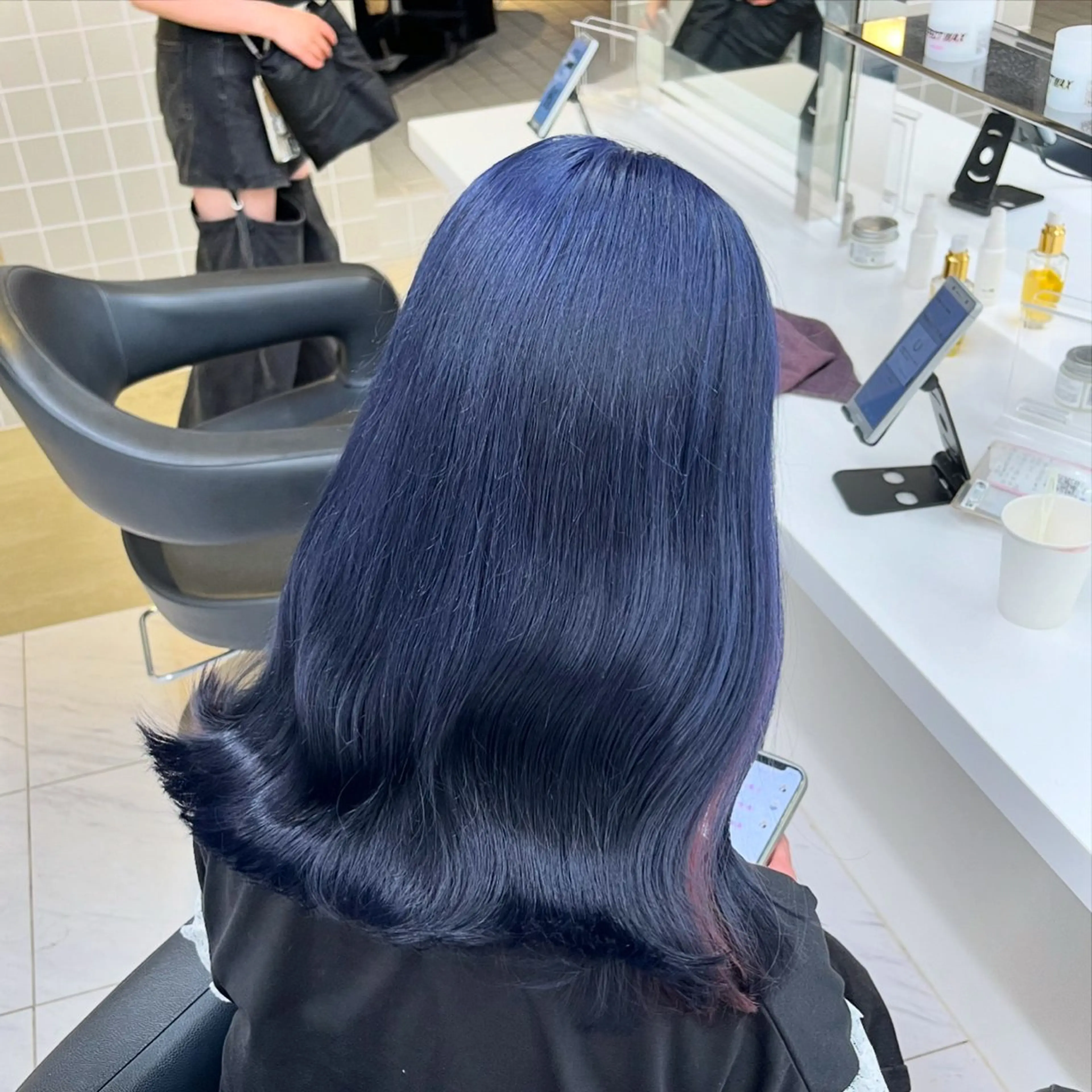 セミロング ヘアカラー トリートメント ヘッドスパ ヘアセット 寒色＆ブリーチ特化 寒色MiOのヘアスタイル