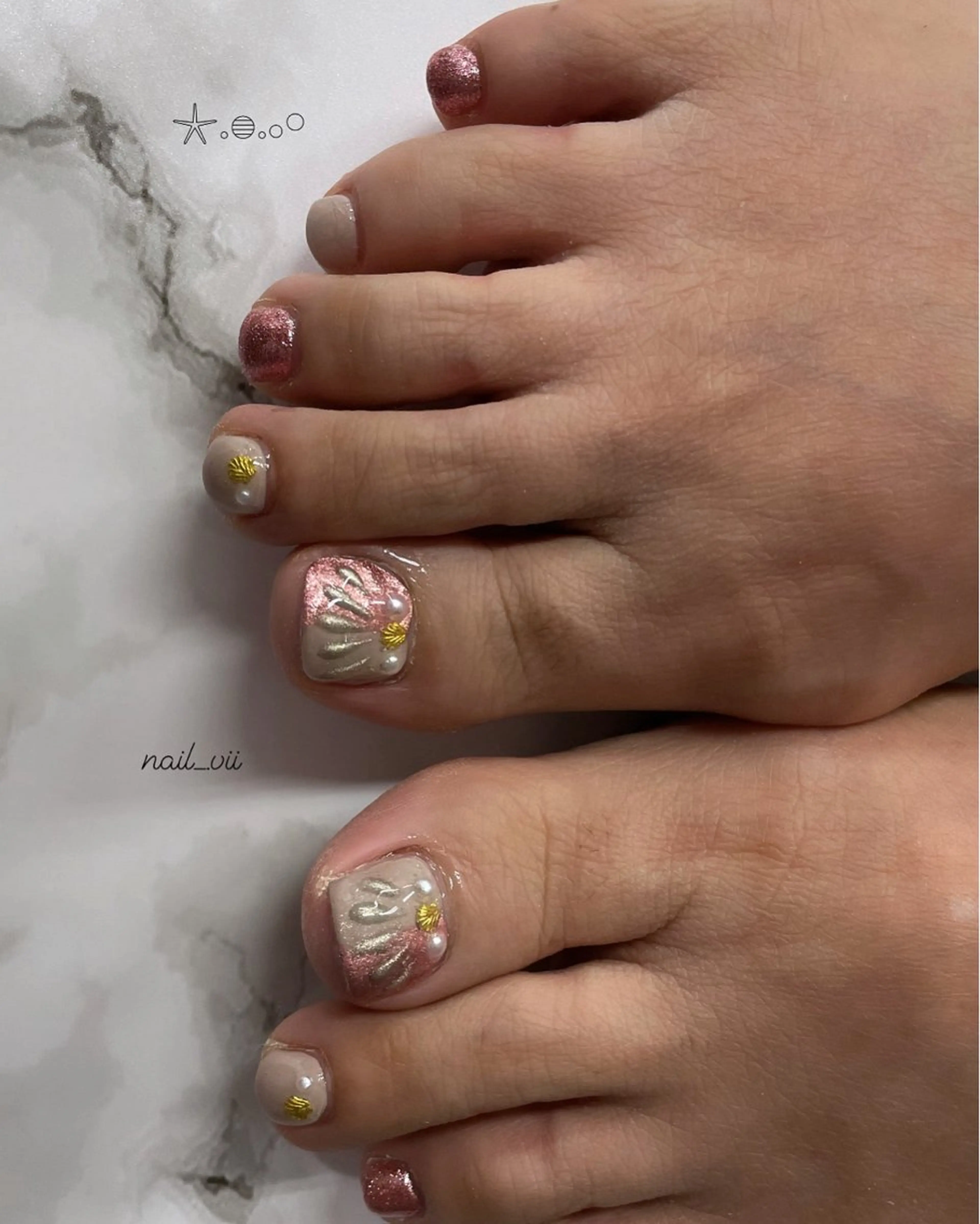 🩵オフなし：定額デザインフットネイルの写真