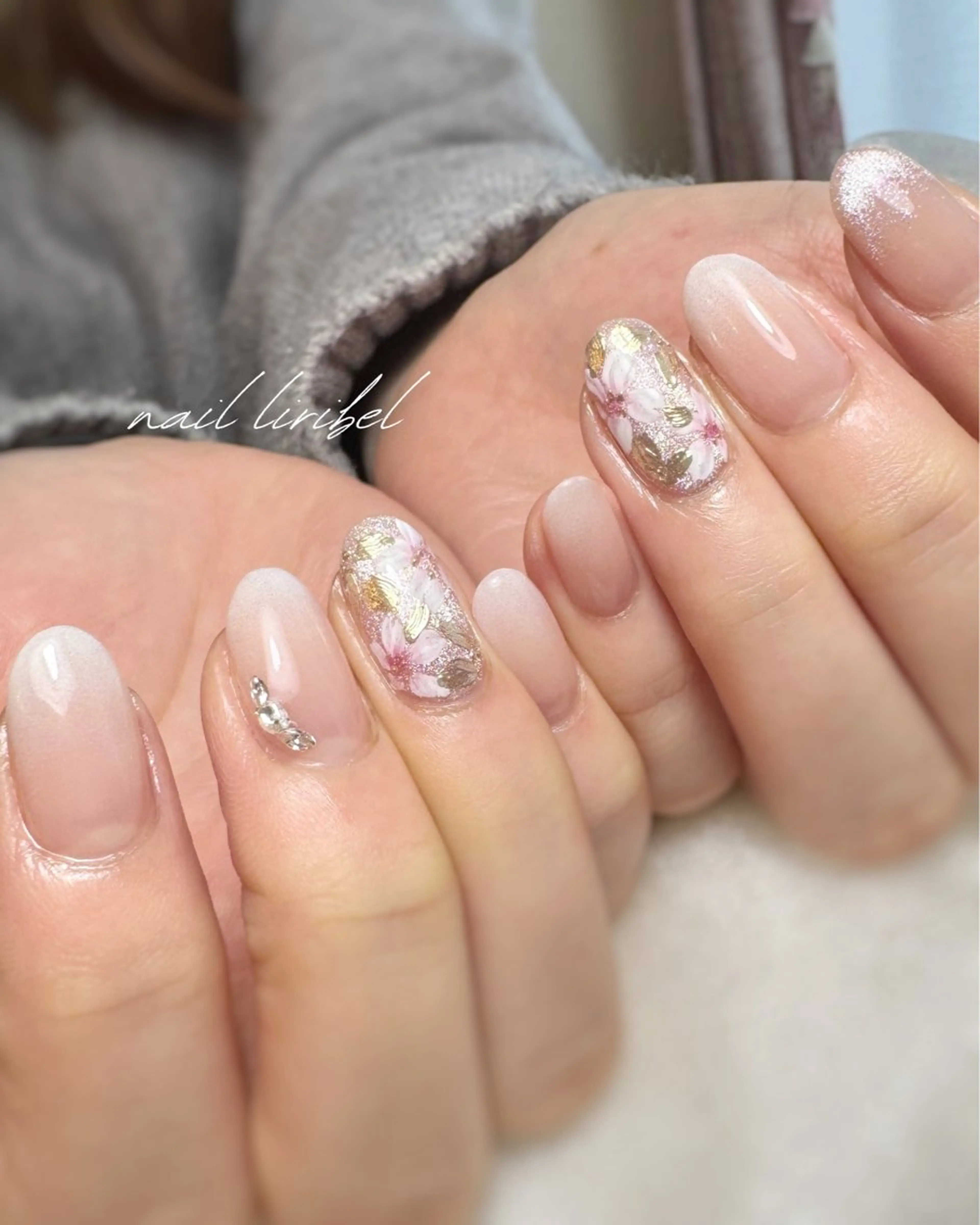 ネイル アートネイル 桜ネイル フラワーネイル グラデーション ミラーネイル Nail Liribelのネイルデザイン