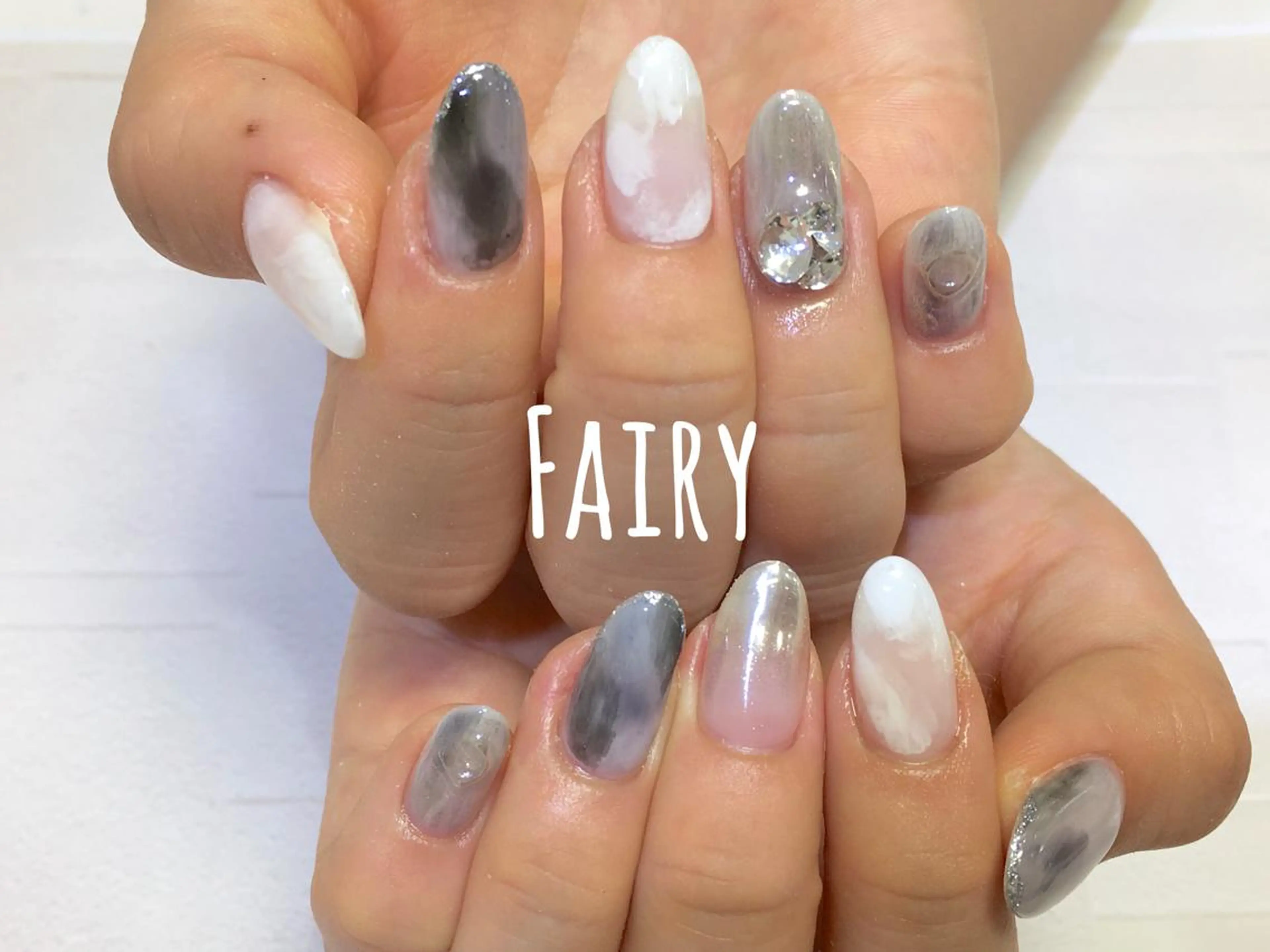 ネイル ニュアンスネイル 澤口 円佳のネイルデザイン