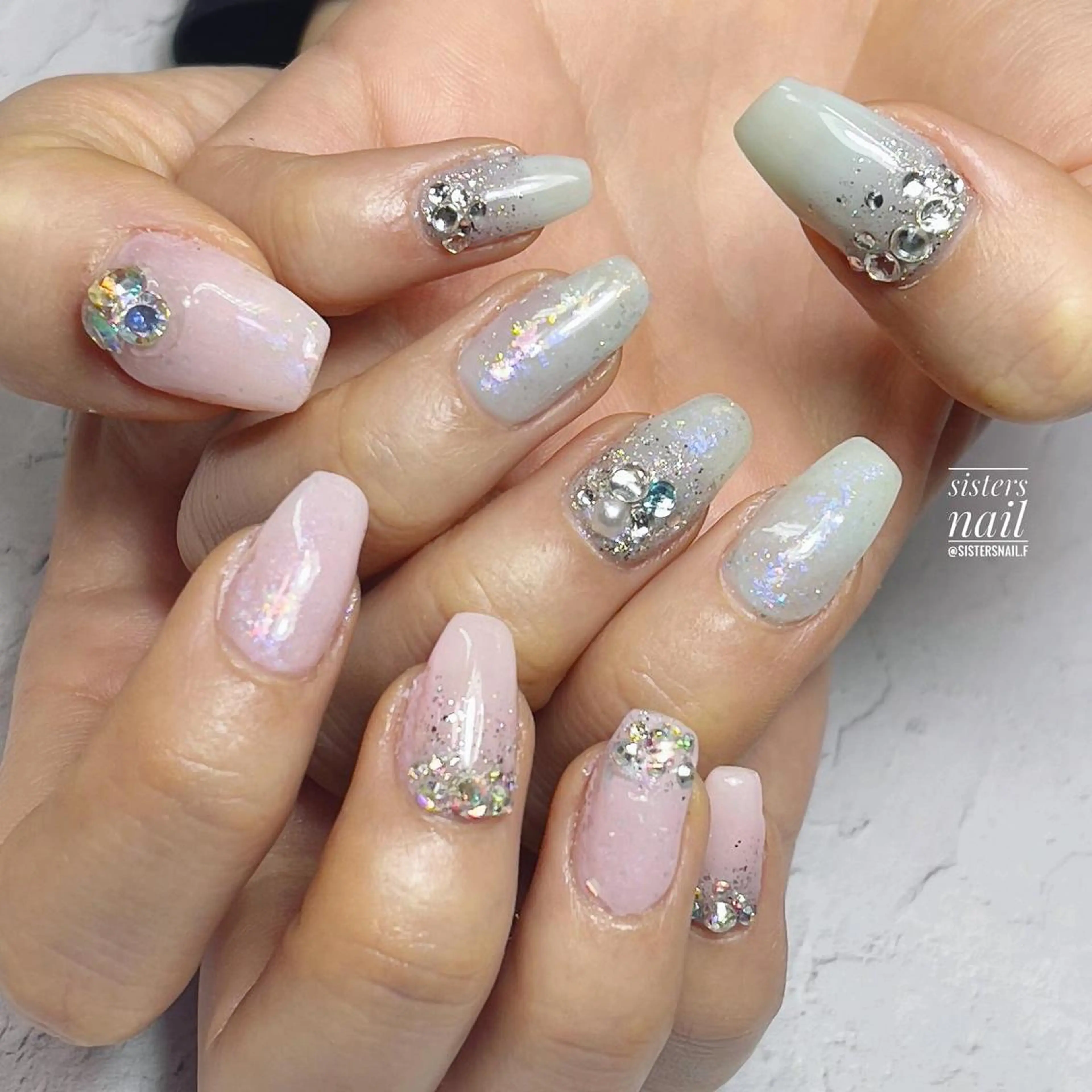 ネイル アートネイル ブルー ジェルネイル キラキラネイル 韓国ネイル sisters nail.fのネイルデザイン