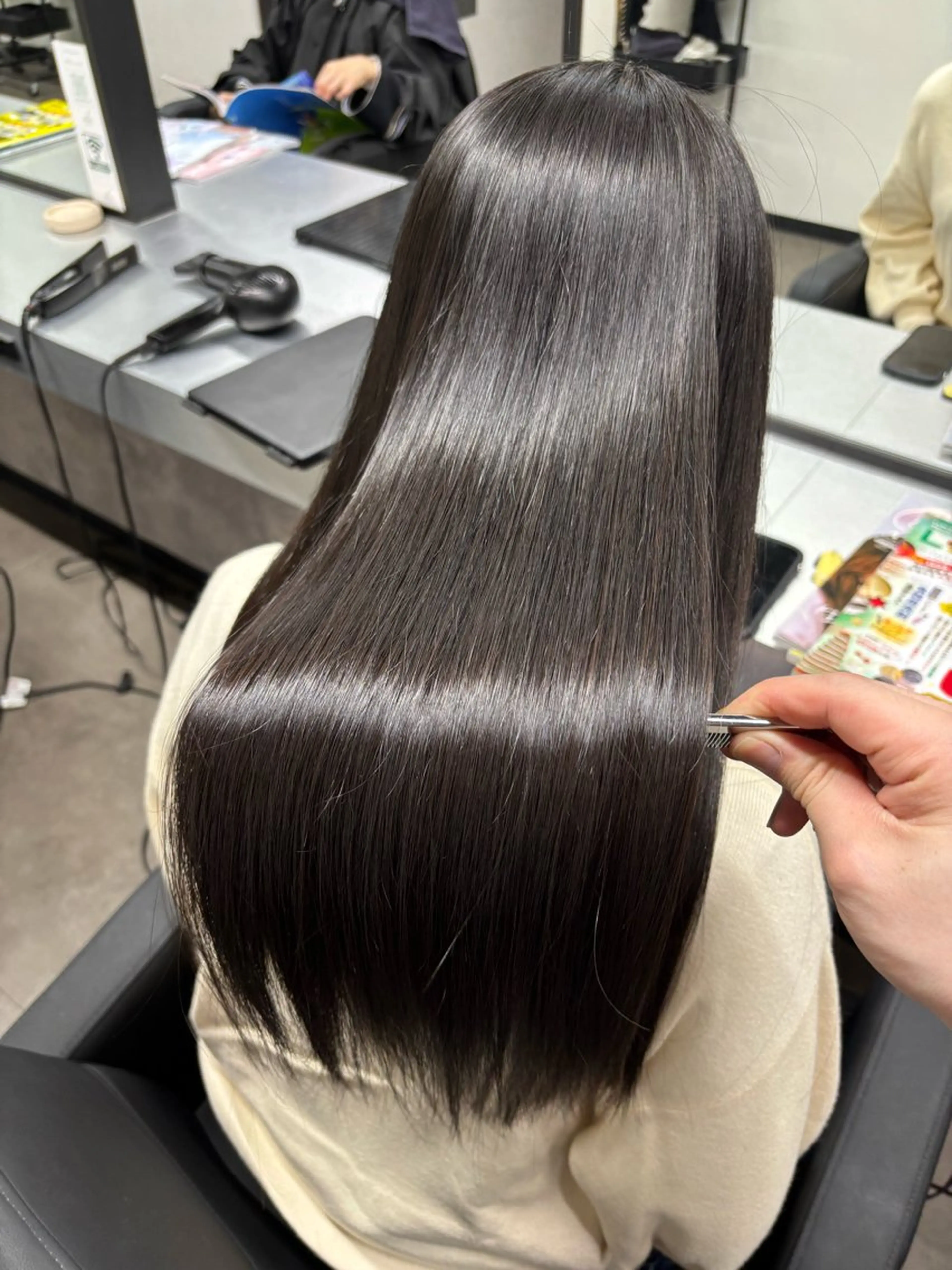 セミロング カット ヘアカラー トリートメント 【美髪/艶縮毛矯正】 ☘️Taketo☘️のヘアスタイル