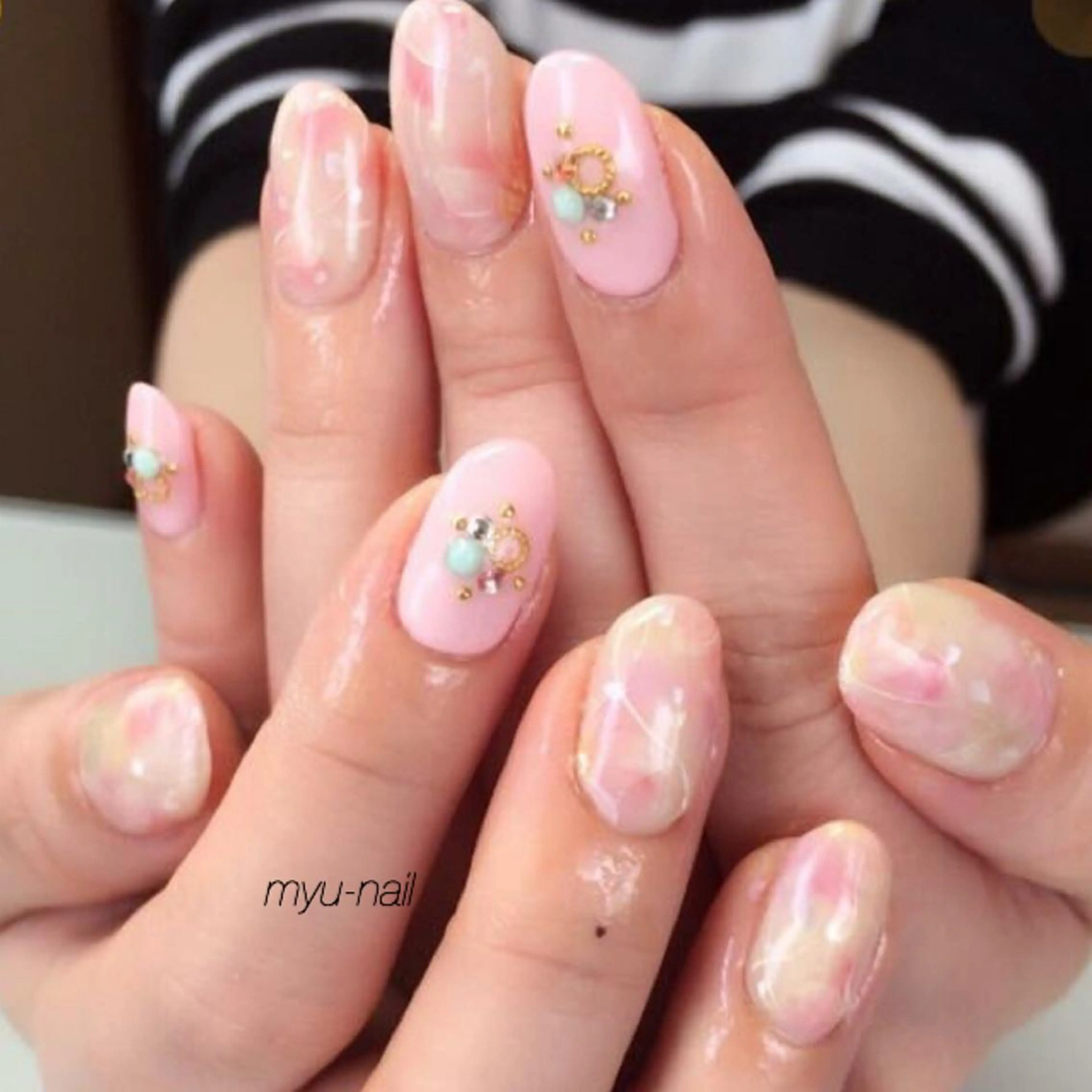 ネイル アートネイル フラワーネイル ニュアンスネイル ホームサロン myu-nailのネイルデザイン