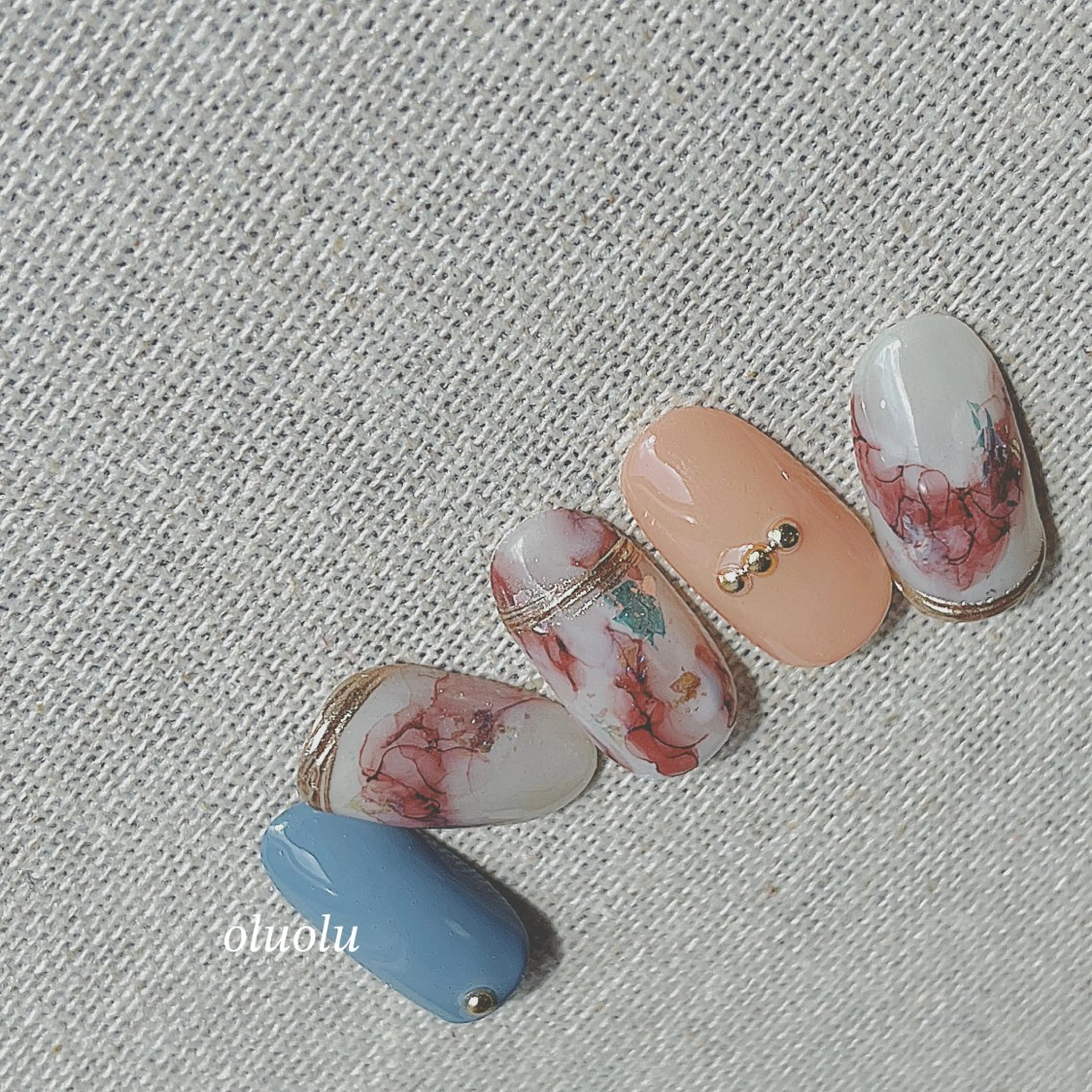 ネイル アートネイル フットネイル ミラーネイル ニュアンスネイル ハンドネイル 大村 紬華のネイルデザイン