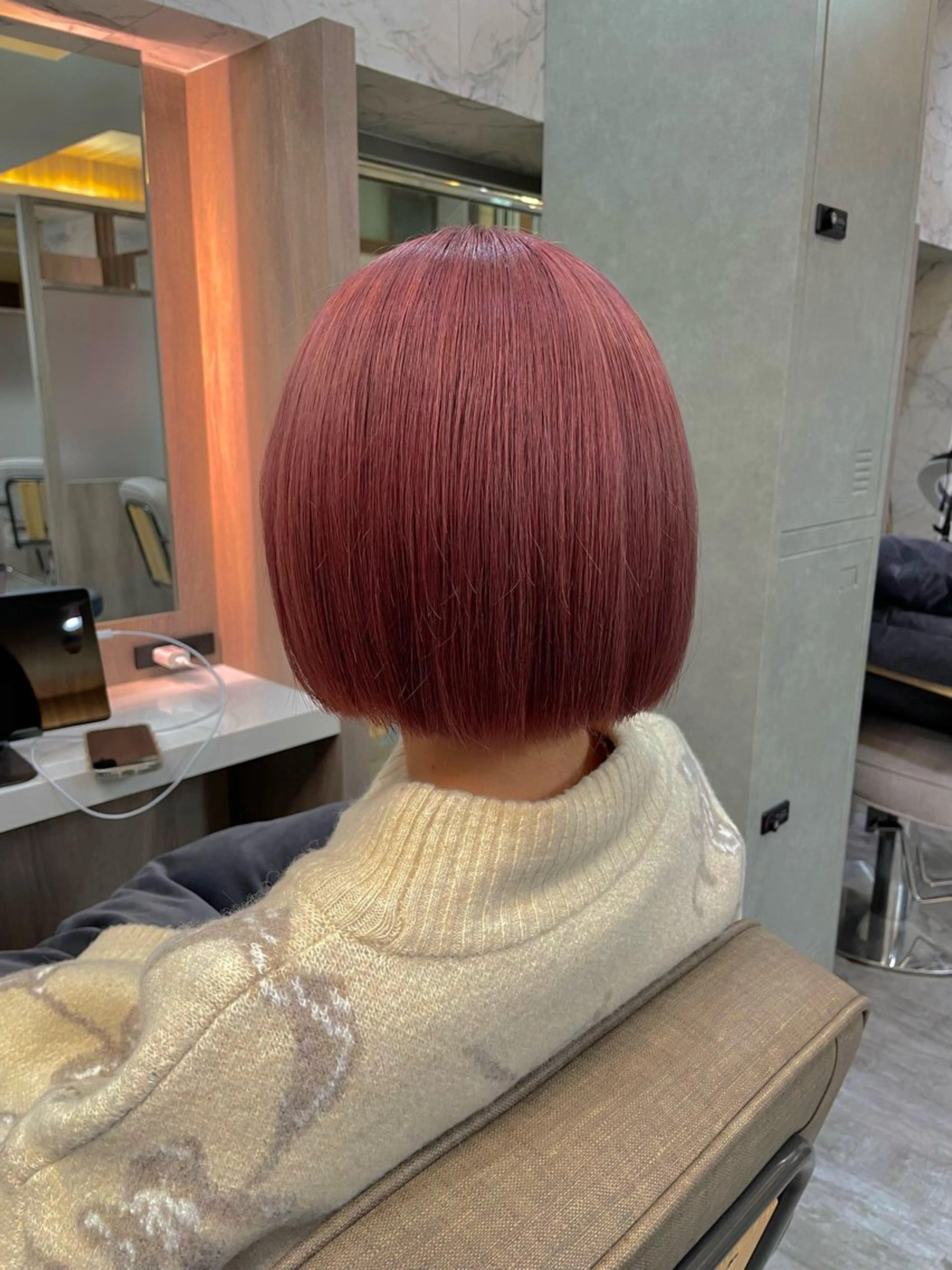 カラー ブリーチ ピンクカラー ヘアカラー 森木 遥香のヘアスタイル