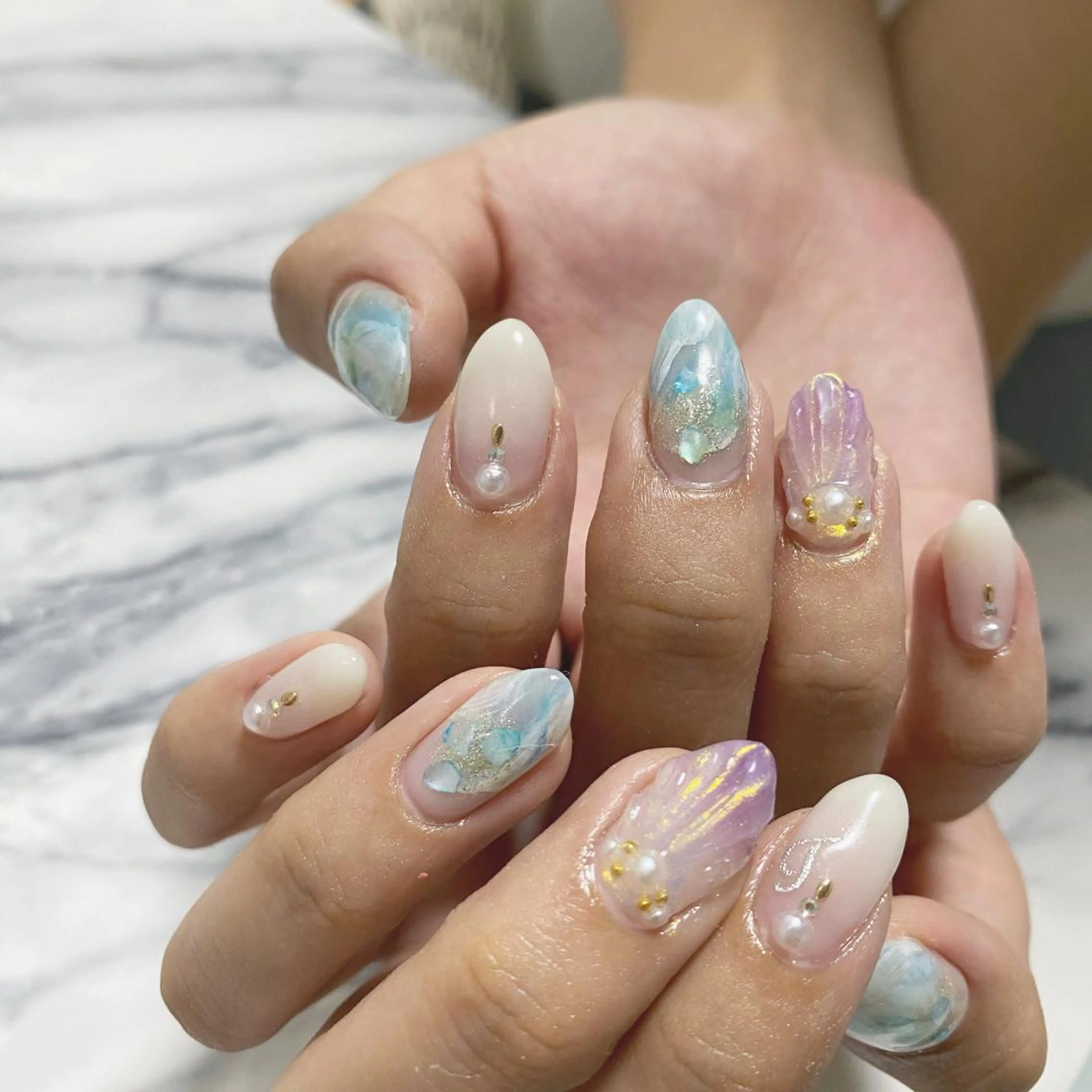 ネイル 持ち込み QULEONAIL所属・大城 裕麻のネイルデザイン