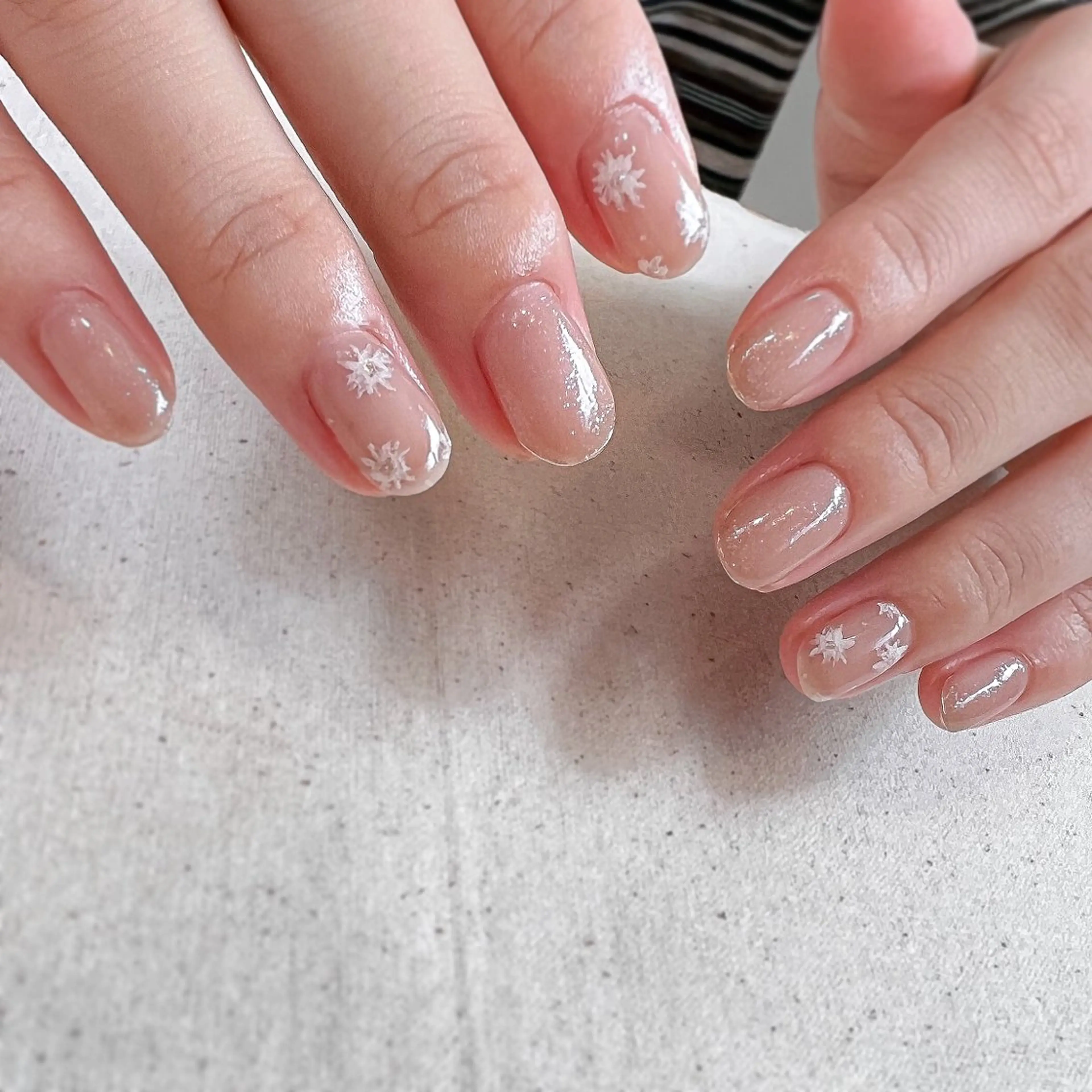 ネイル フラワーネイル 韓国ネイル ミラーネイル ニュアンスネイル ハンドネイル pointillé .ayaのネイルデザイン