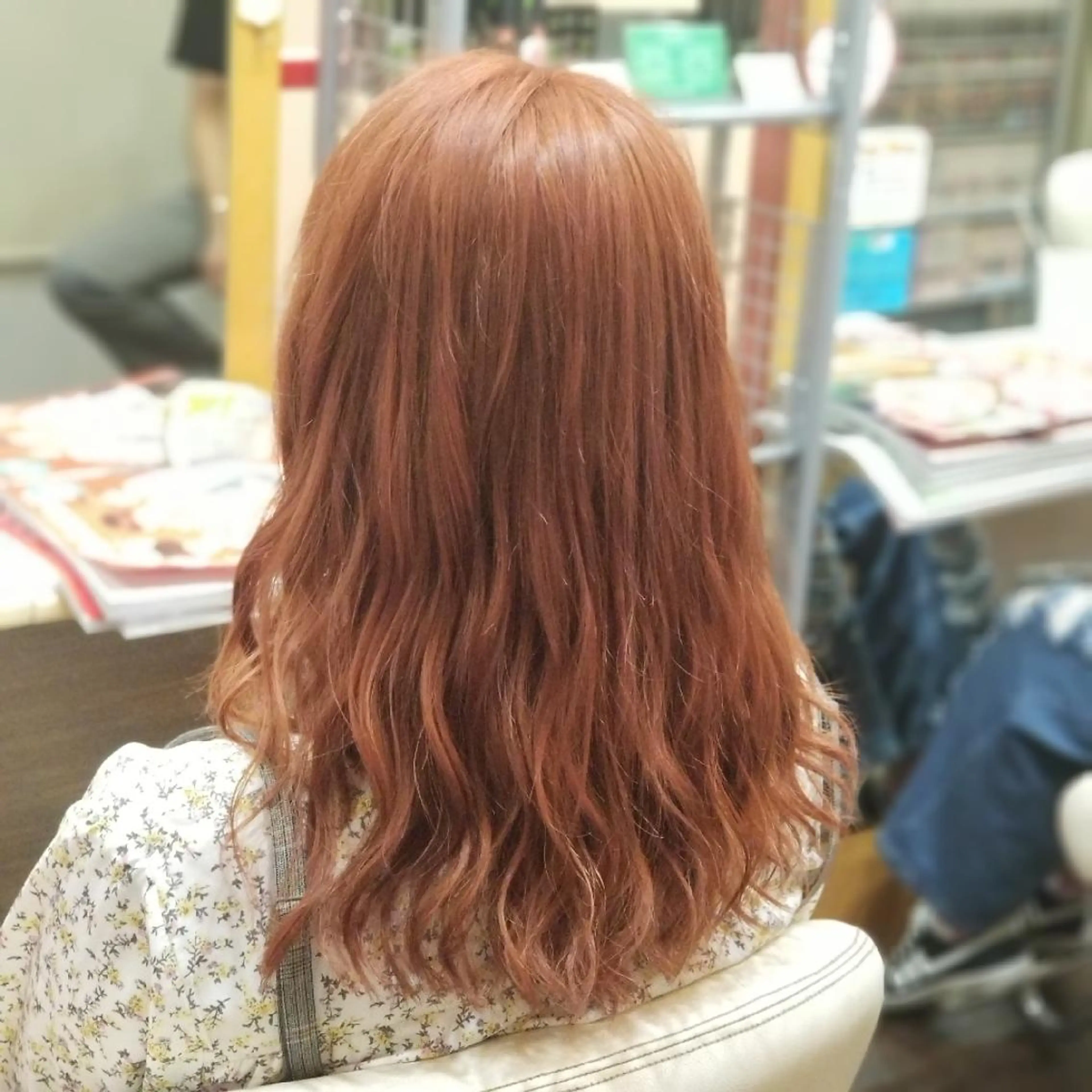 ミディアム ヘアカラー 植田 /エクステ /ブリーチ/髪質改善のヘアスタイル