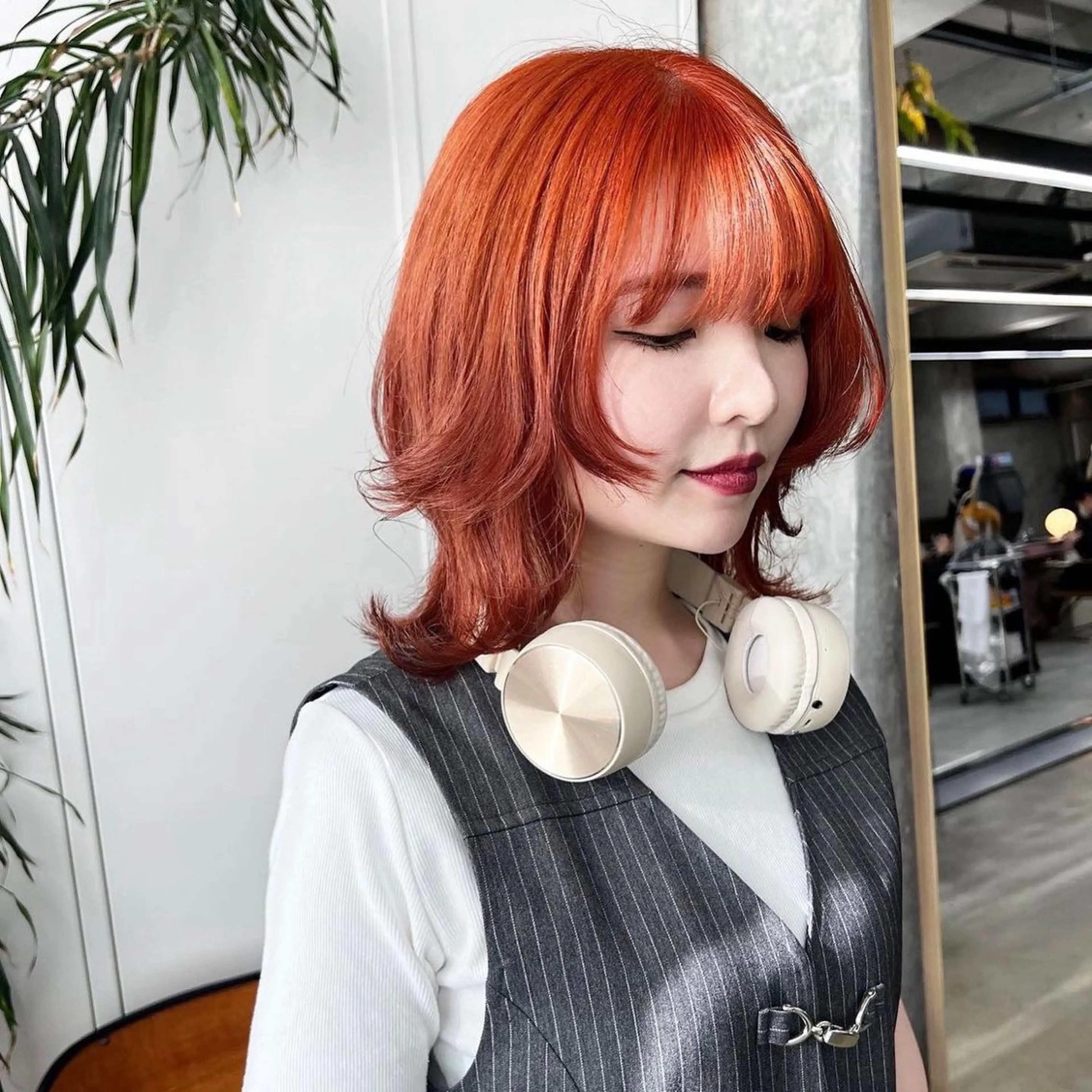 ミディアム カラー オレンジ ウルフカット ヘアカラー トリートメント 韓国ヘア /男女☘️ 細江 美紅のヘアスタイル