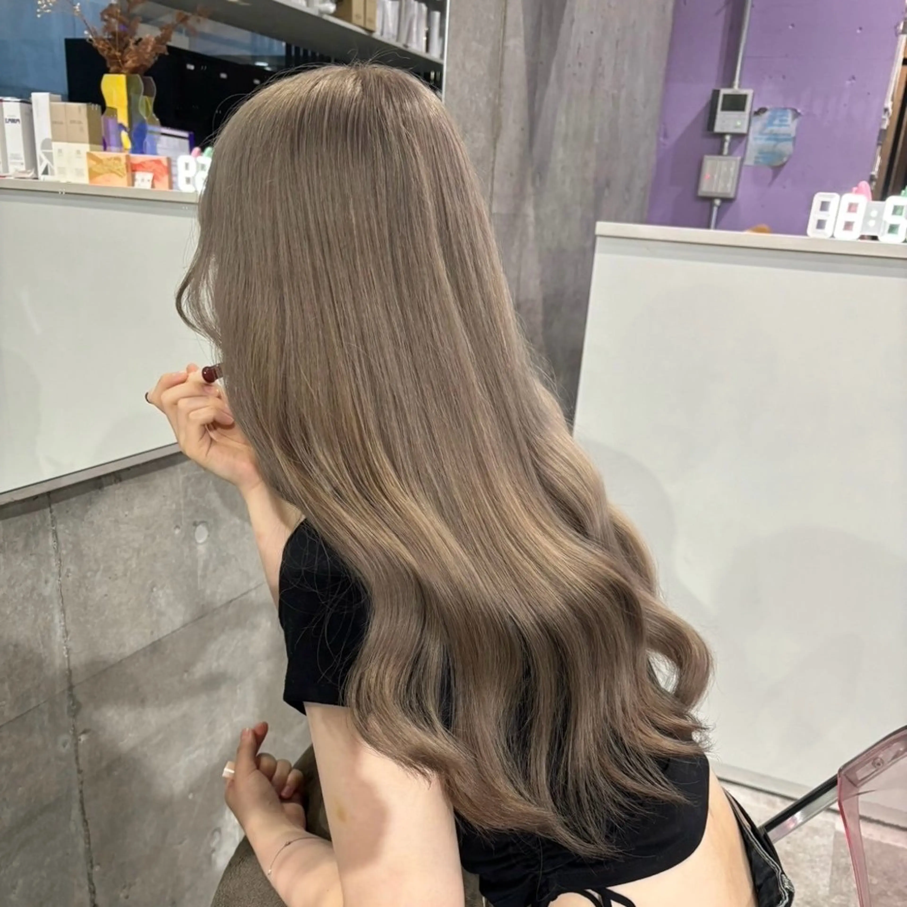 【新大学生限定✨ミニモ学割】ブリーチ込みダブルカラー＋トリートメント ¥9,000の写真