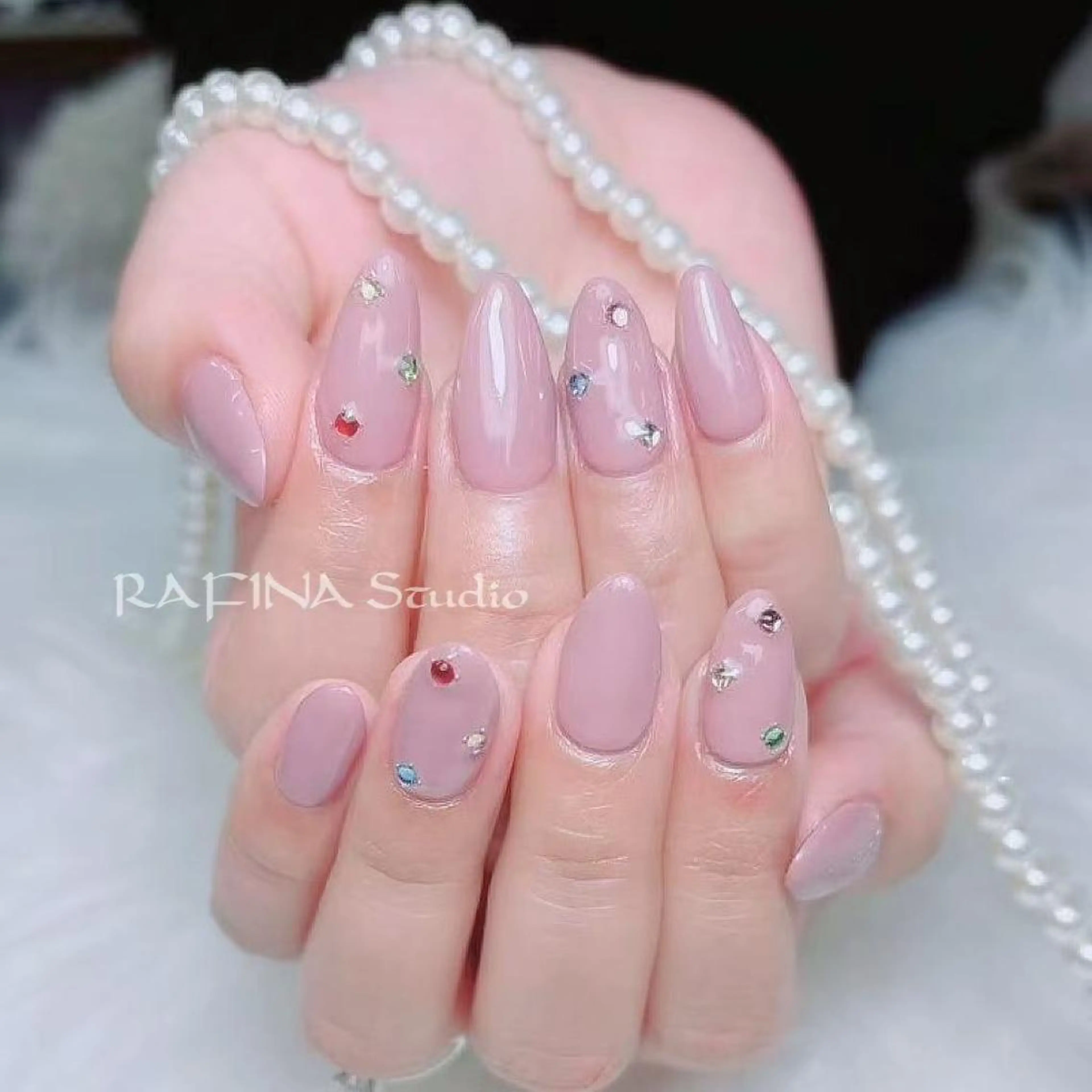 ネイル 桃香 Minaのネイルデザイン