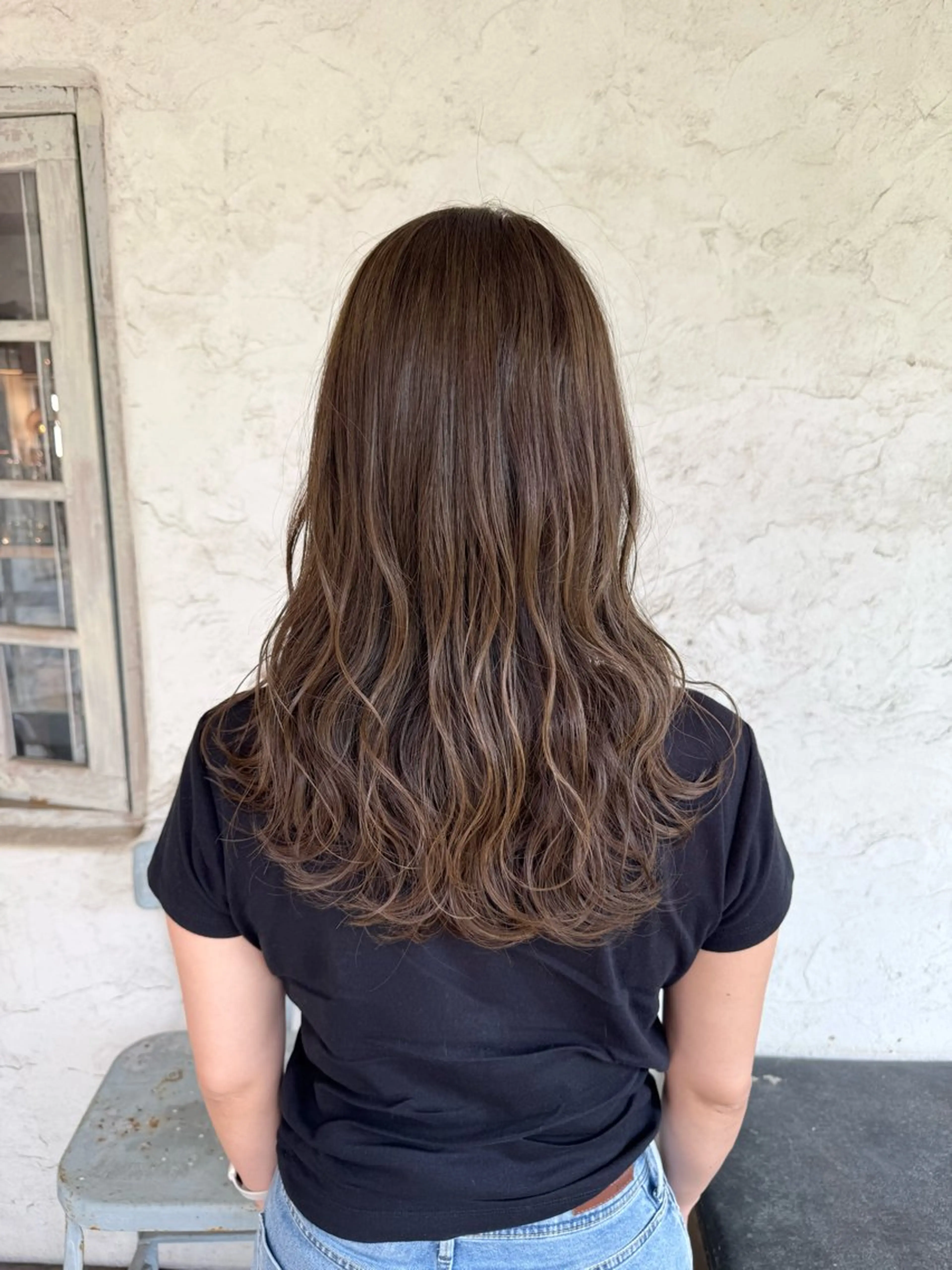 セミロング アッシュ 大橋 彩芽のヘアスタイル