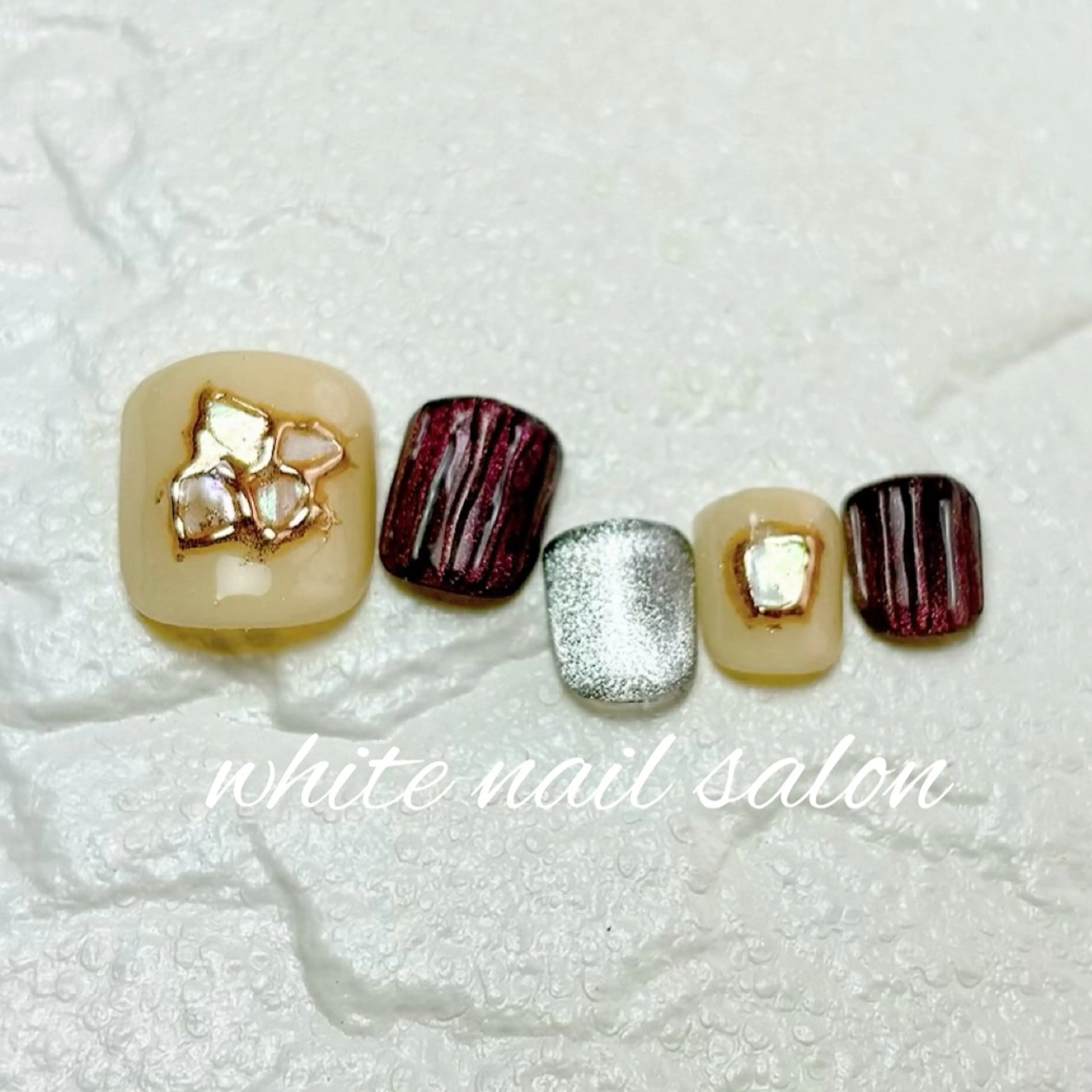 ネイル ホワイト フットネイル white nail salonのネイルデザイン