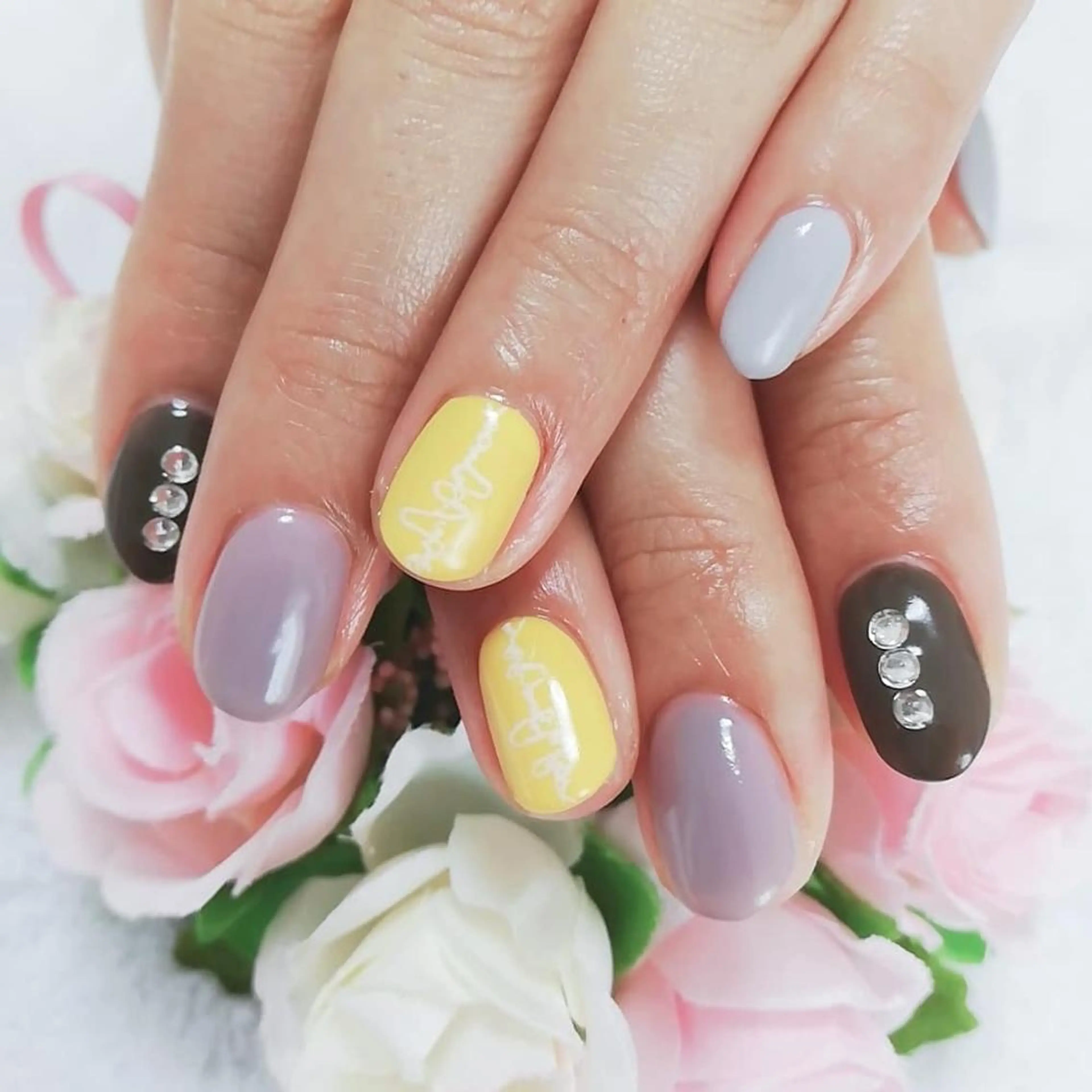 ネイル ハンドネイル 柴崎 美幸のネイルデザイン