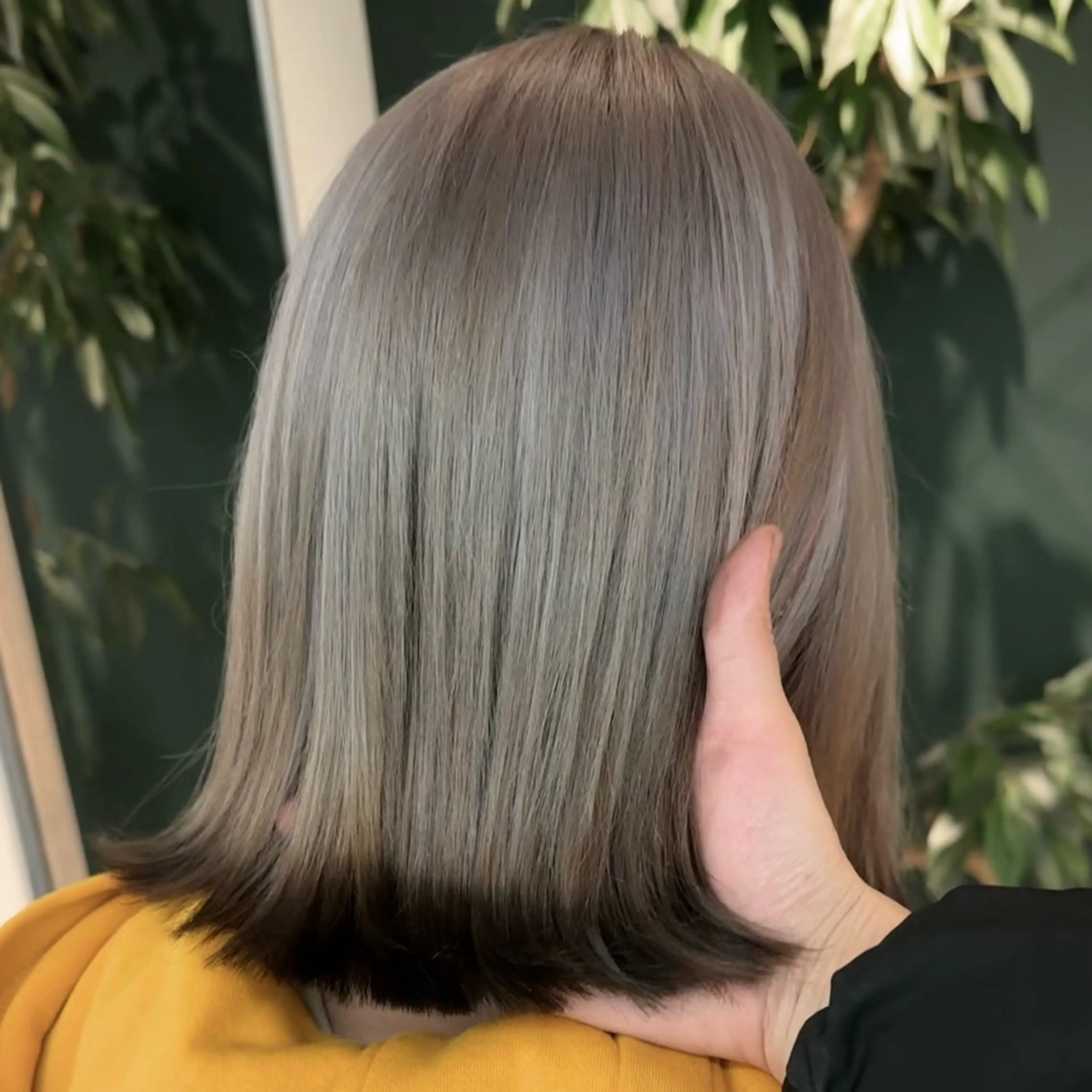 カラー 黒髪 ダブルカラー ひなた あゆみのヘアスタイル