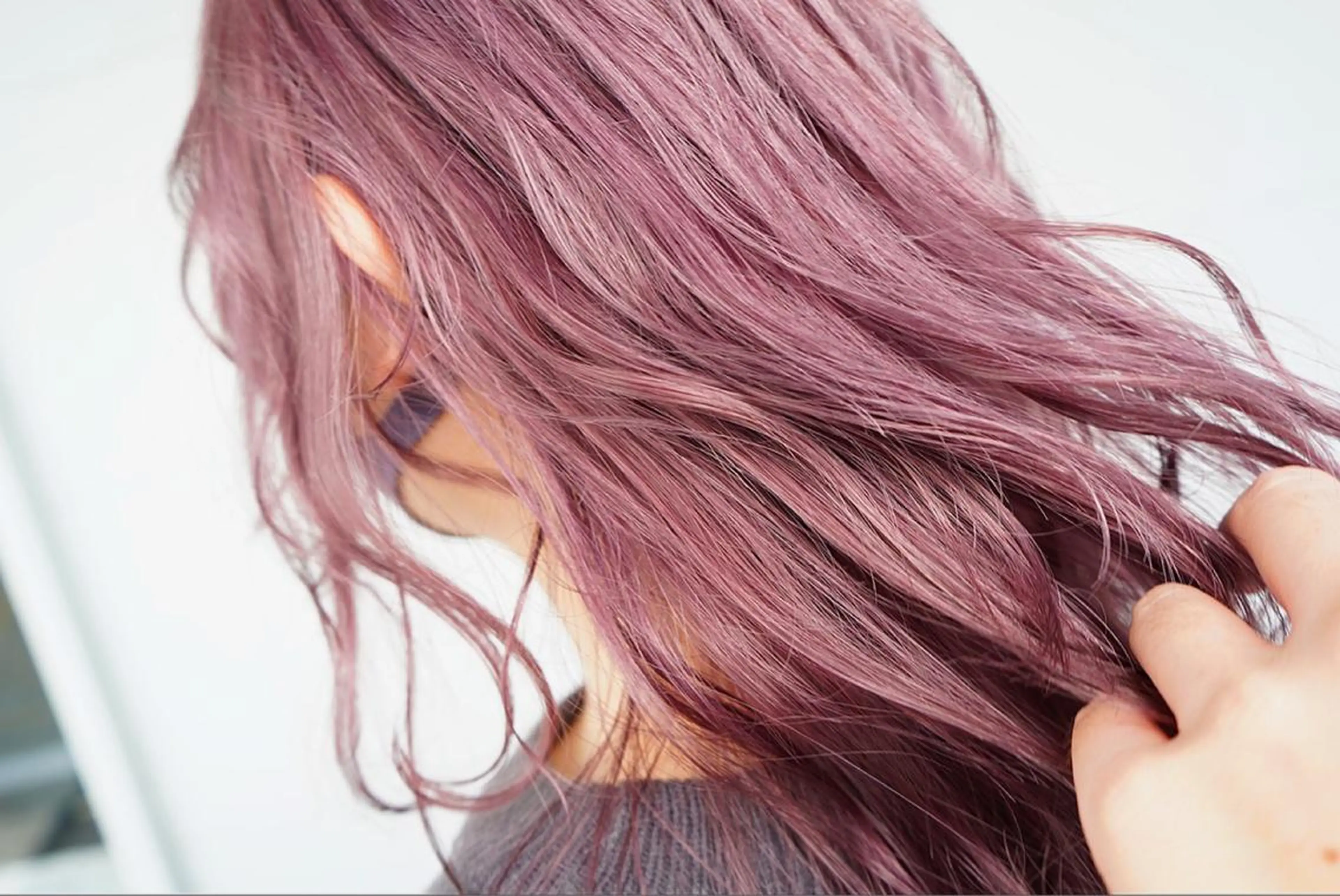 ミディアム カラー ヘアアレンジ lani ブリーチ /ダブルカラーのヘアスタイル