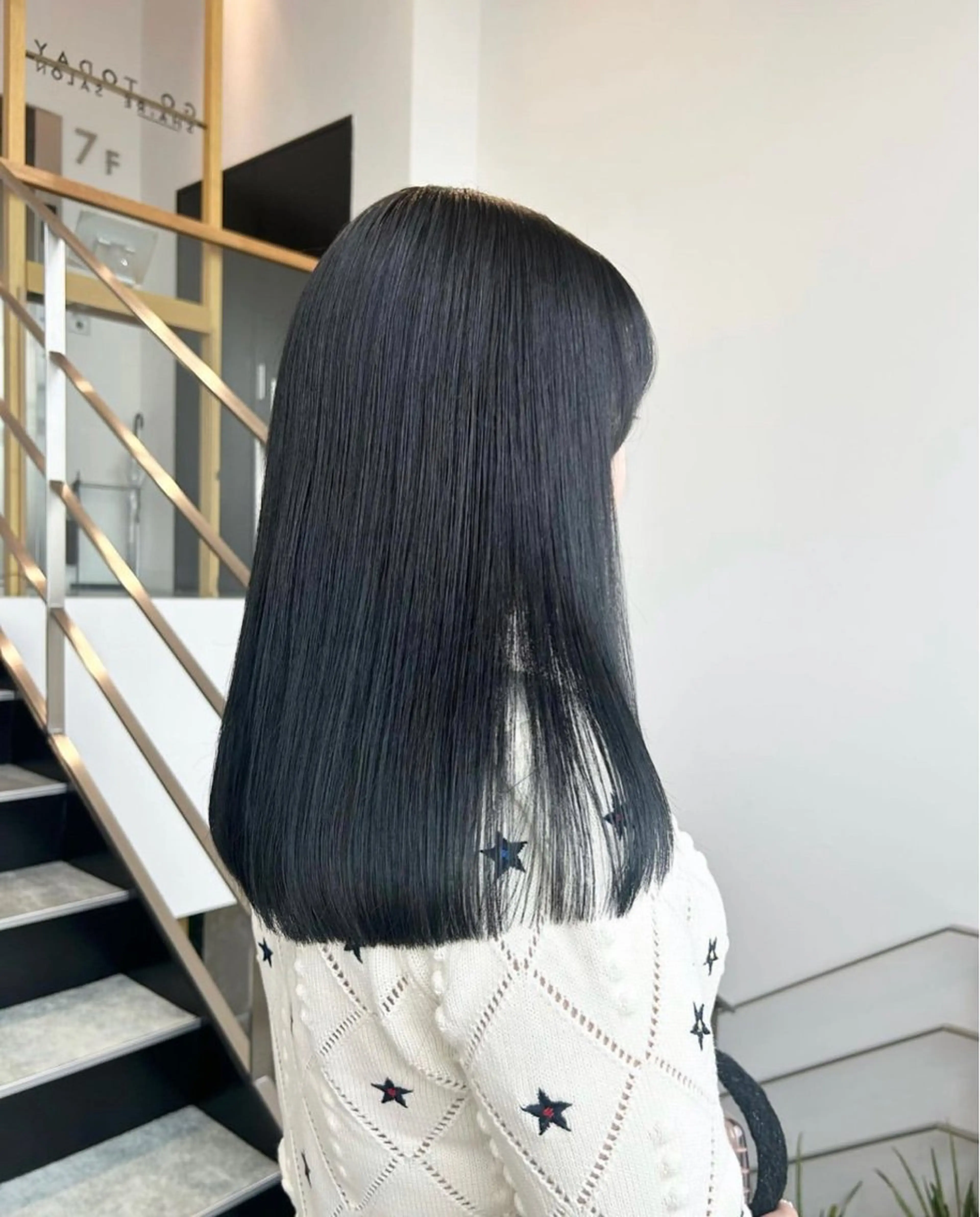 セミロング カラー パーマ ヘアアレンジ キッズ 黒髪 ブリーチ ブルーカラー ブルーブラック stylist 🌸 kana.のヘアスタイル