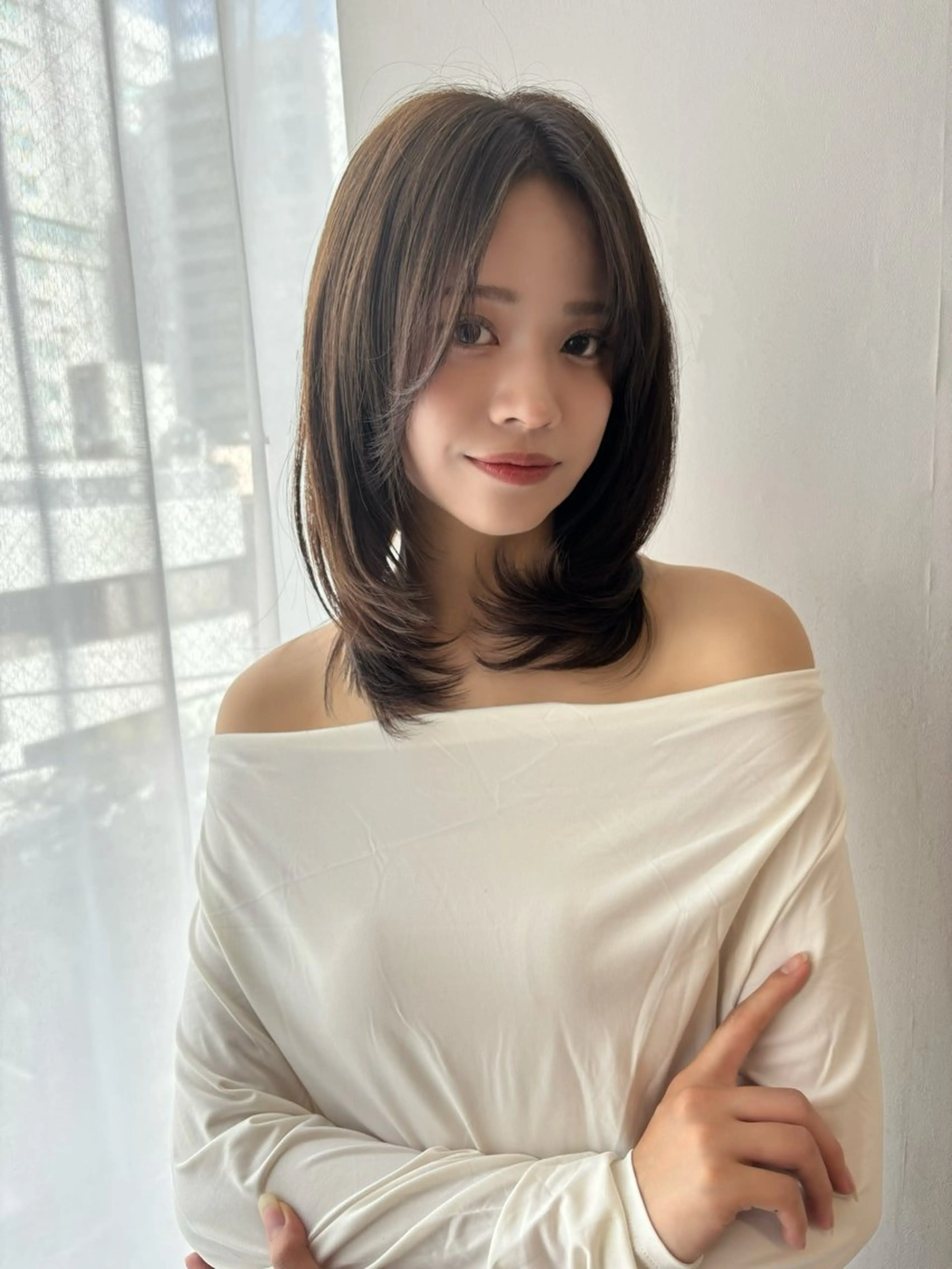 セミロング カラー 顔まわりレイヤー 顔周りカット レイヤーカット ヘアカラー 川島奏 /表参道/カラー募集のヘアスタイル