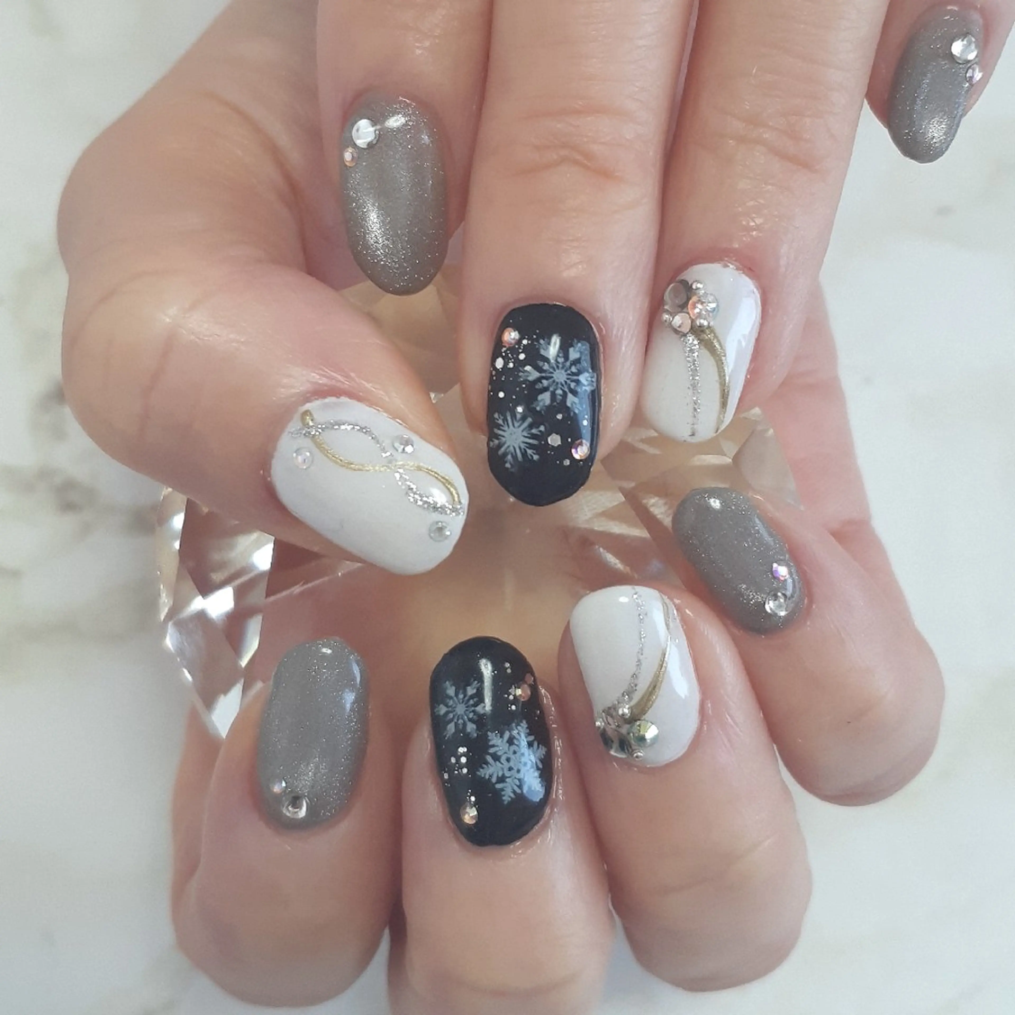 ネイル 冬ネイル クリスマス ハンドネイル 池元 真由美のネイルデザイン