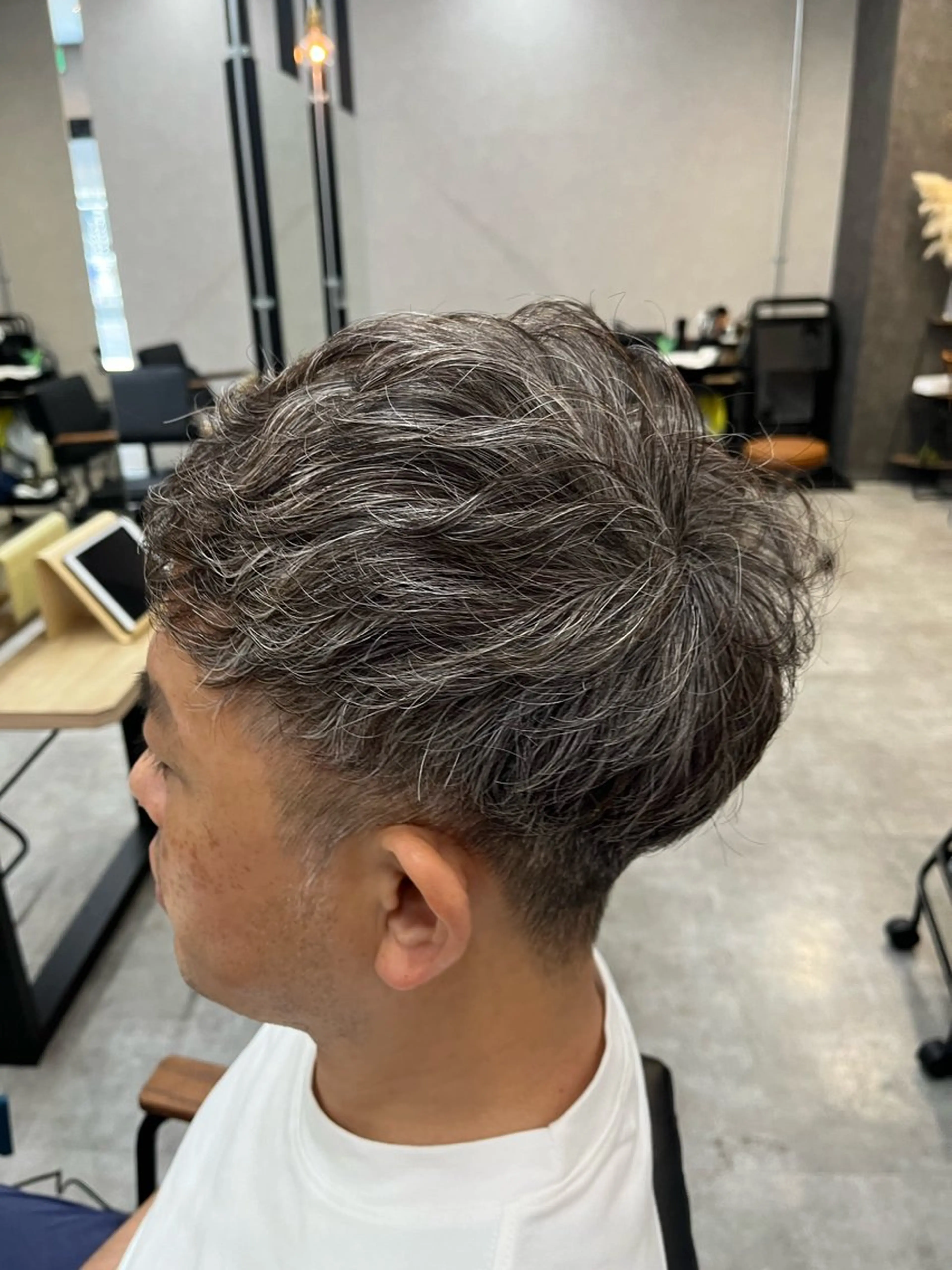 ショート パーマ メンズ メンズパーマ 大人女子&髪改善専門 Nobuフリーランスのヘアスタイル