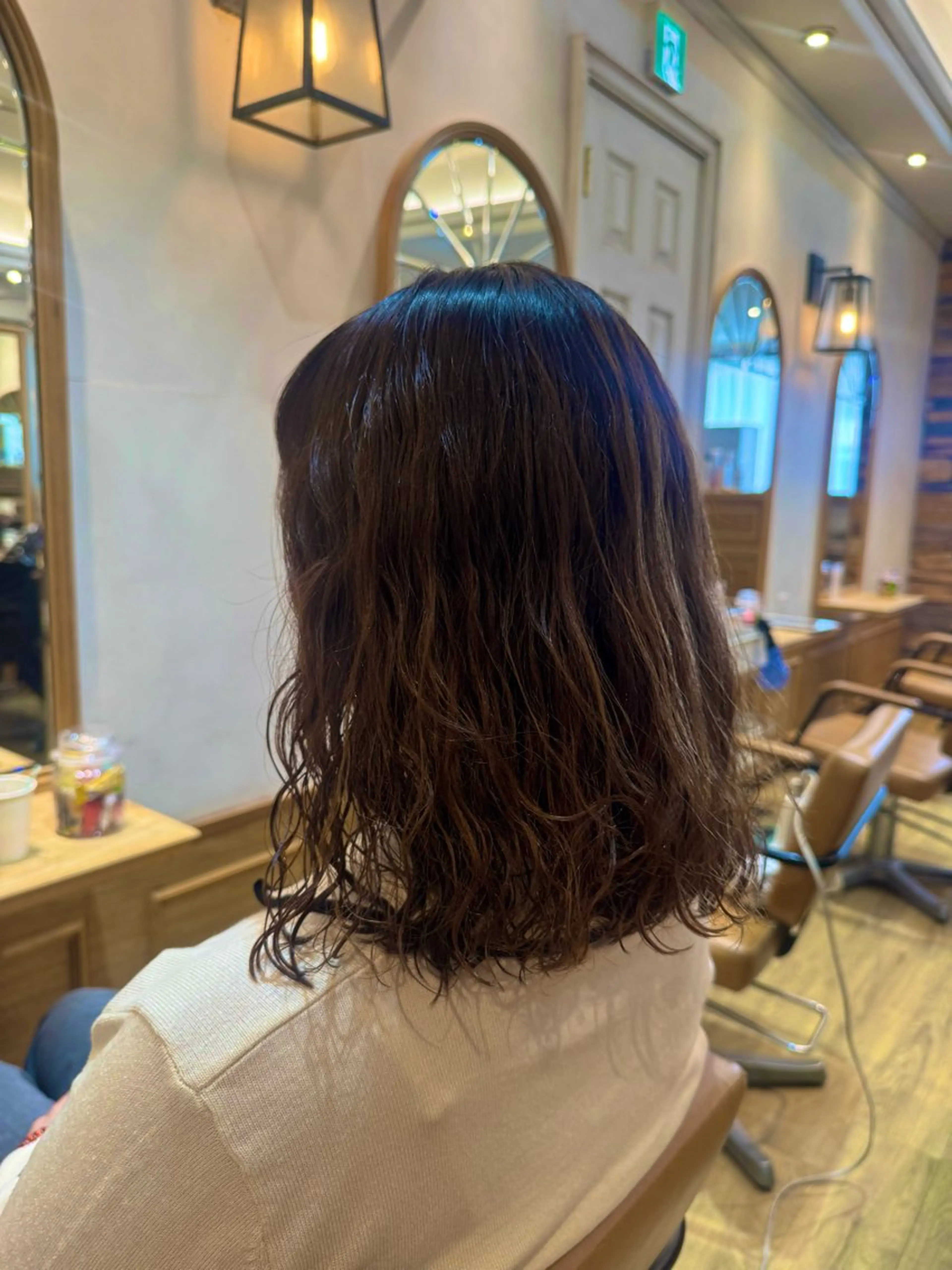 ミディアム パーマ カット パーマ 透明感カラー💜 モテ髪 空陽💙のヘアスタイル