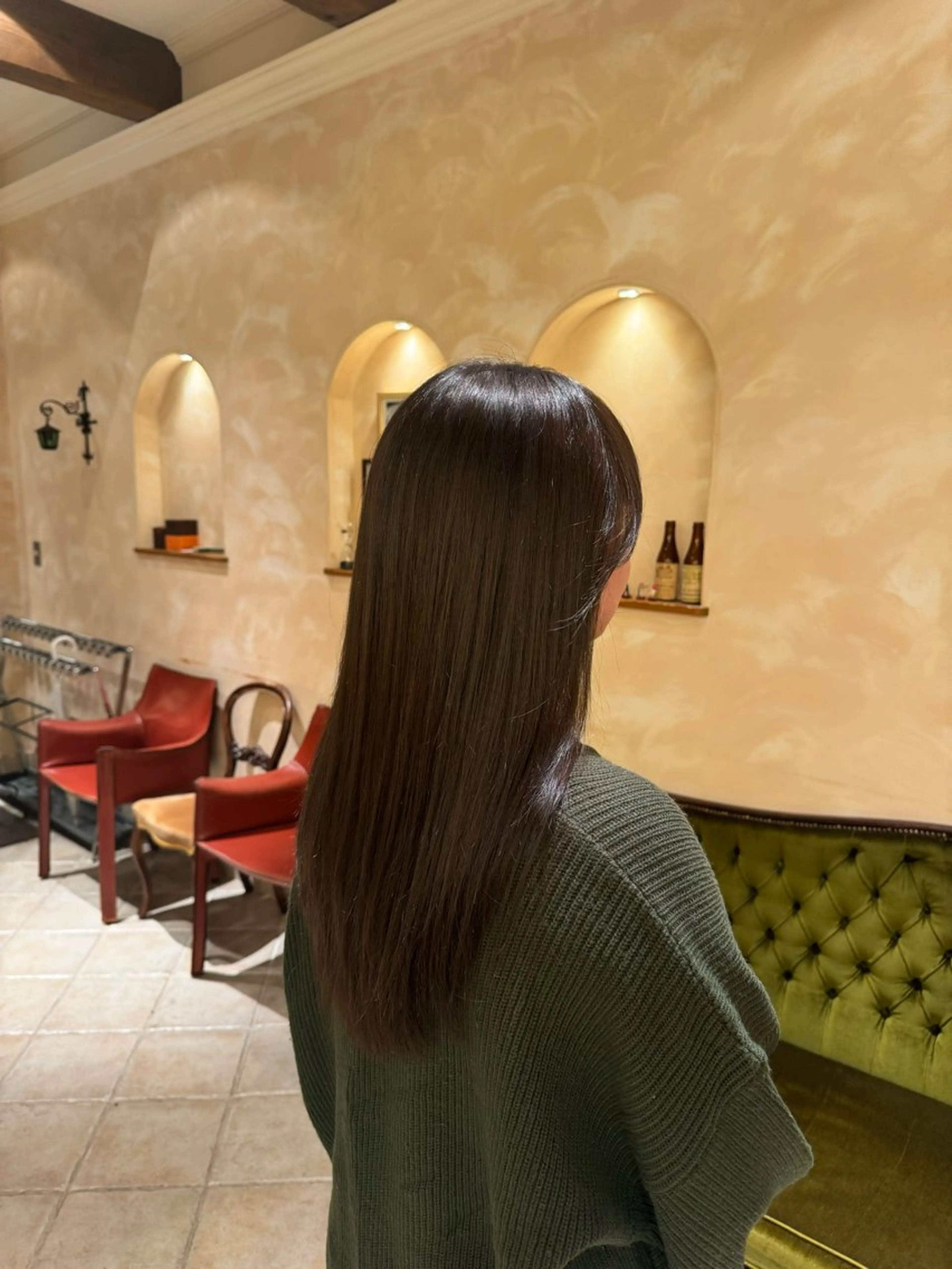 カラー ブラウンカラー オリーブブラウン BEAUTRIUM 265所属・北島 菜々美のヘアスタイル