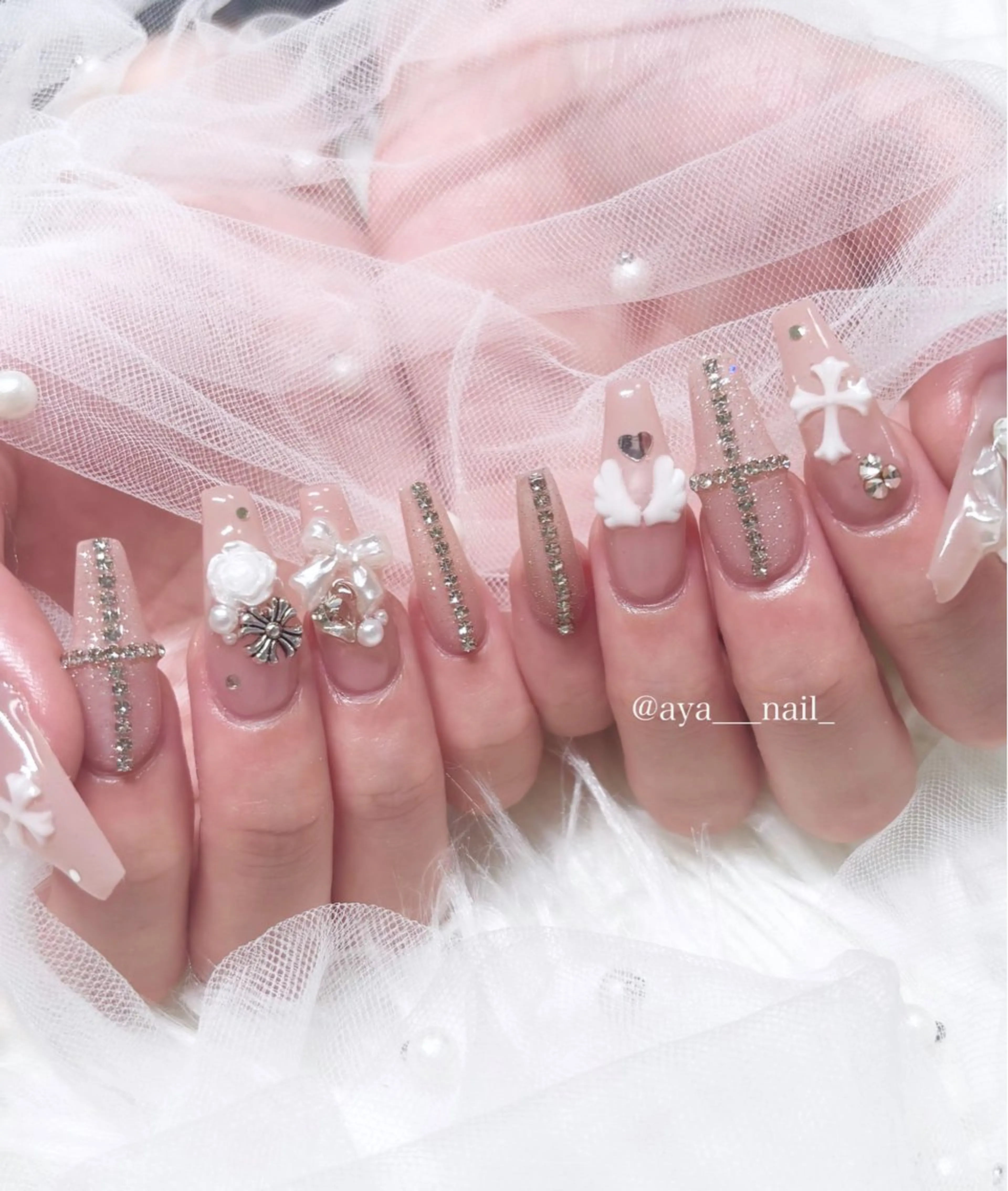 ネイル Roi〈ロワ〉 ayanaのネイルデザイン