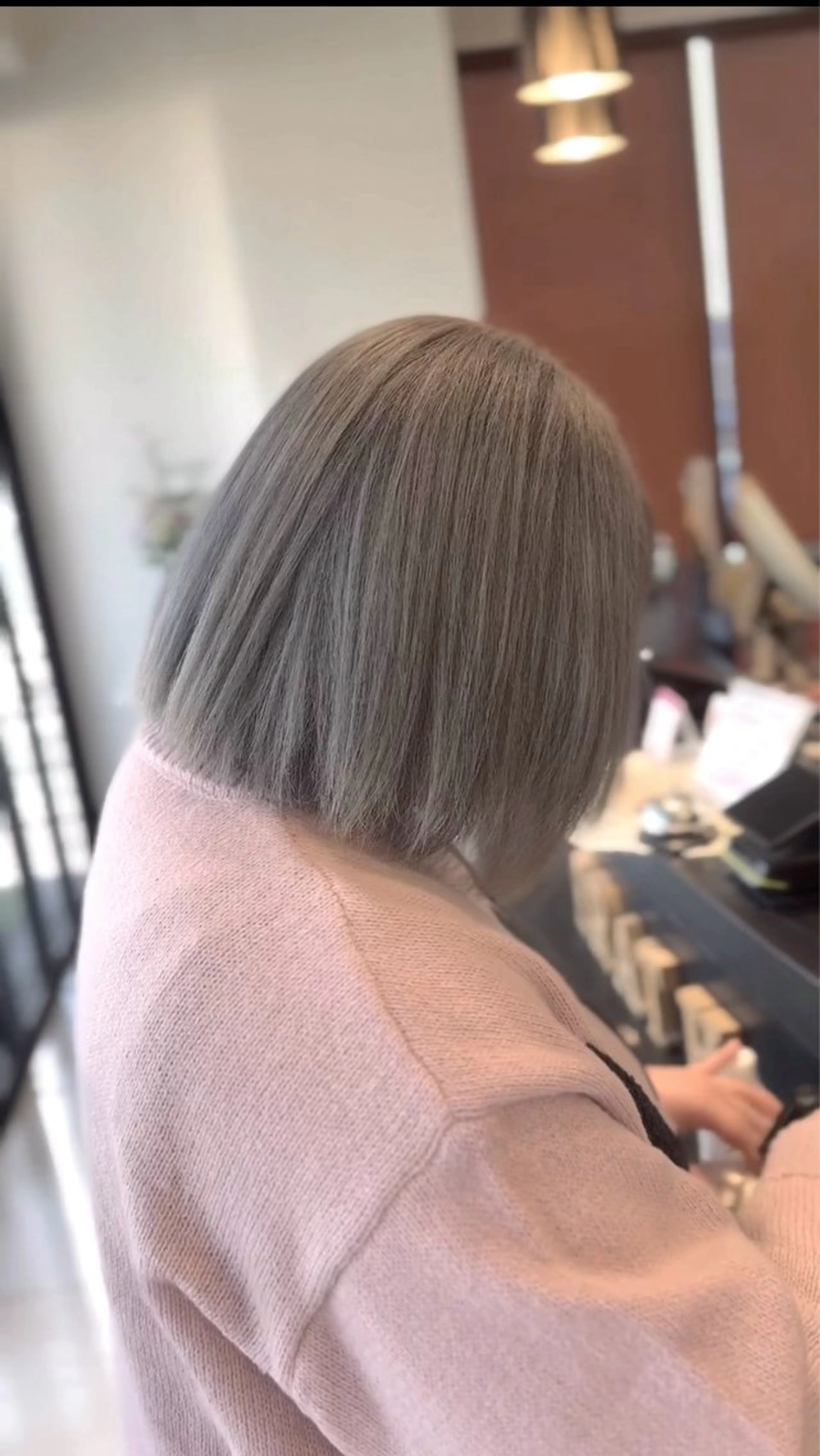 カラー シルバー ヘアカラー 三沢 悠心のヘアスタイル