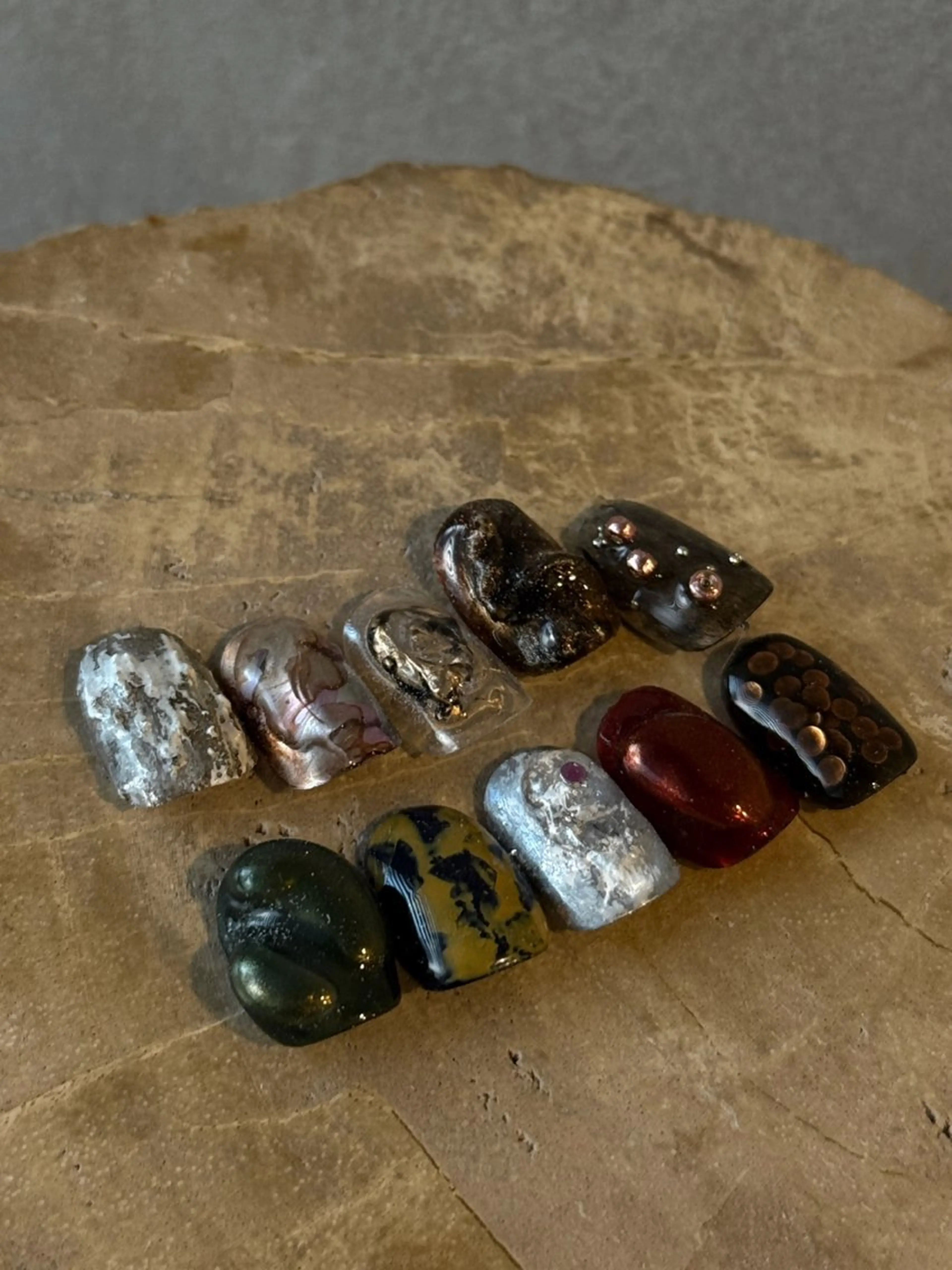 ネイル アートネイル 韓国ネイル ニュアンスネイル ぷっくりネイル talo .のネイルデザイン