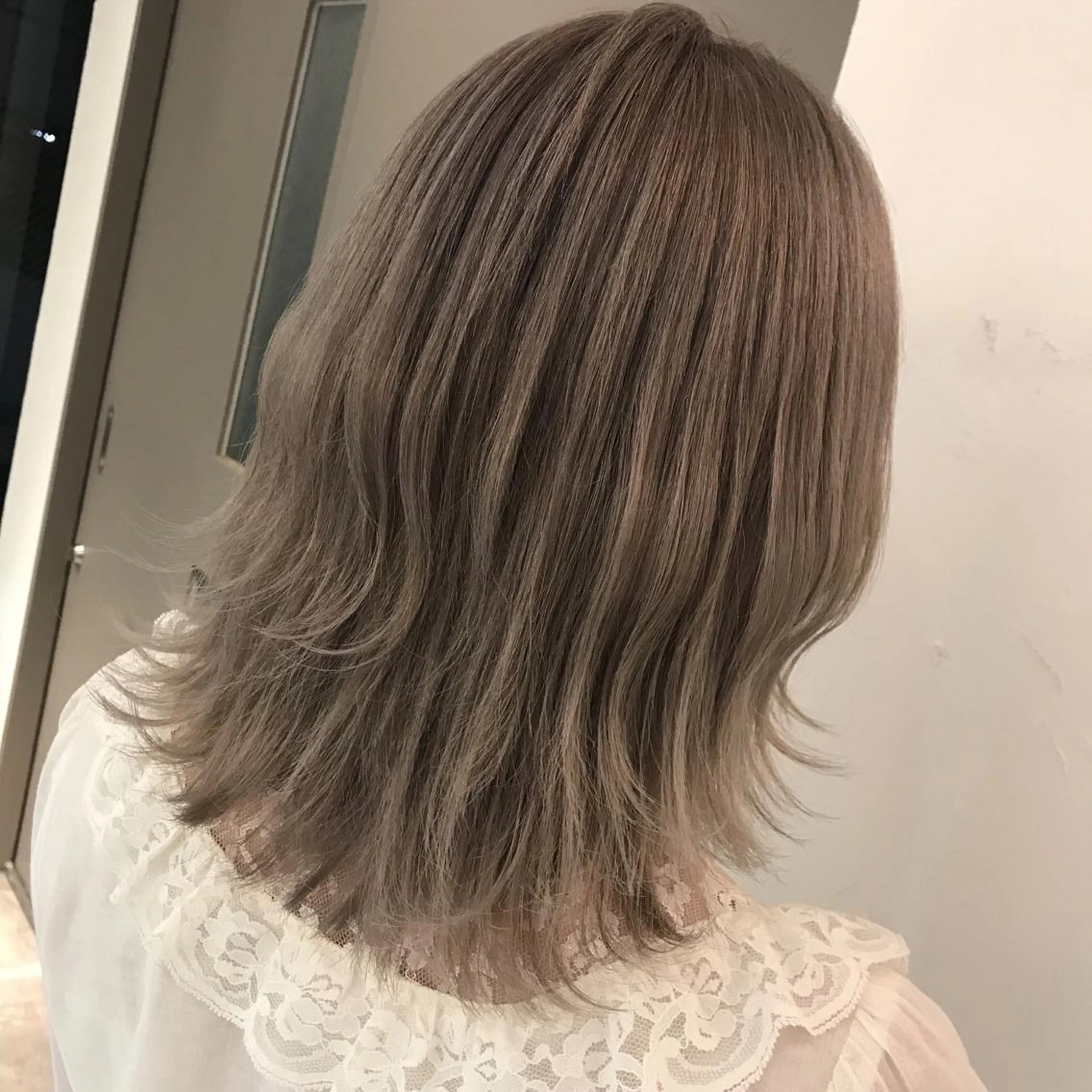 ミディアム カラー ヘアカラー トリートメント 髪質改善will hairdesignのヘアスタイル